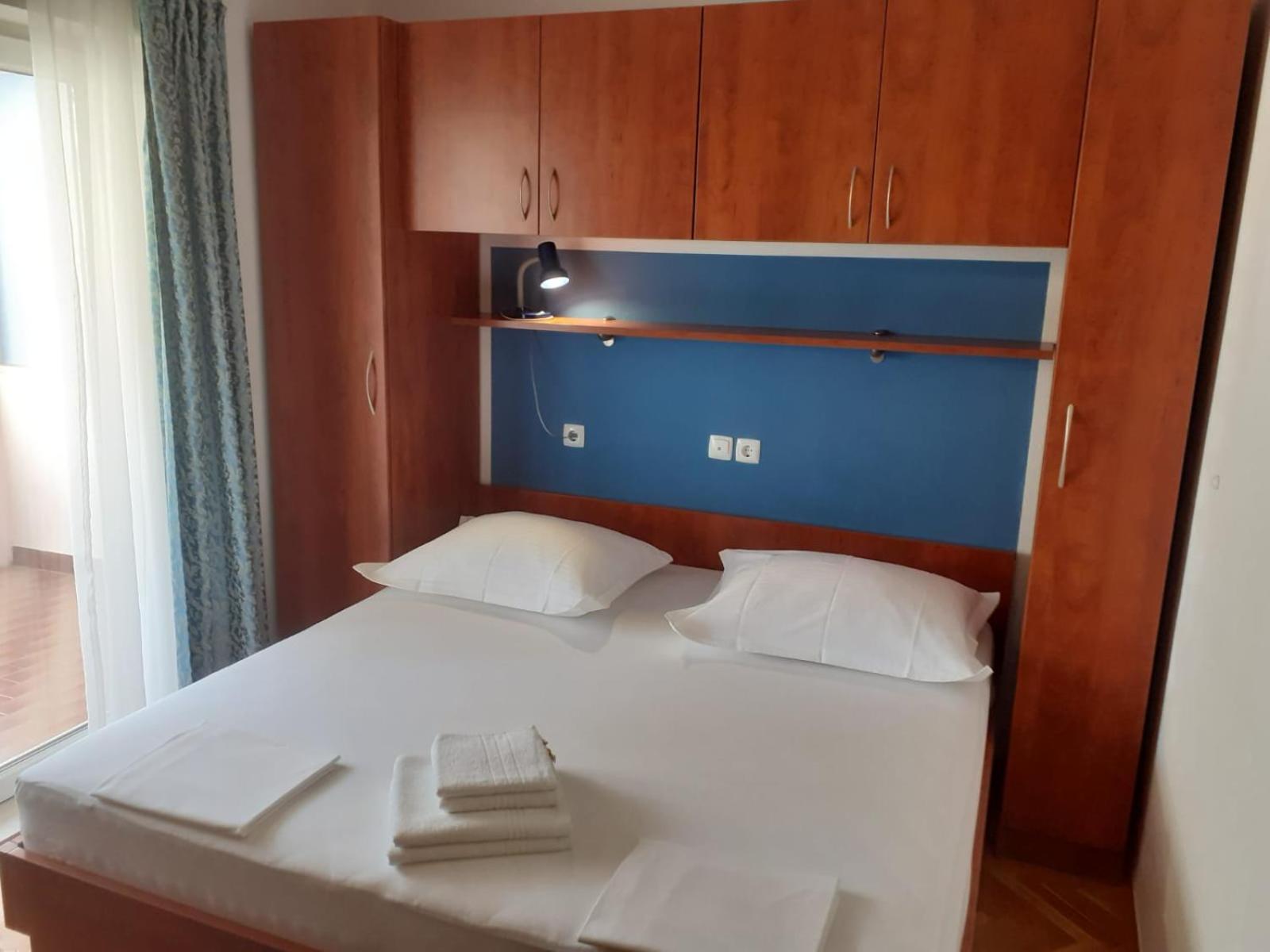 Studio Apartment with Sea View photo 3