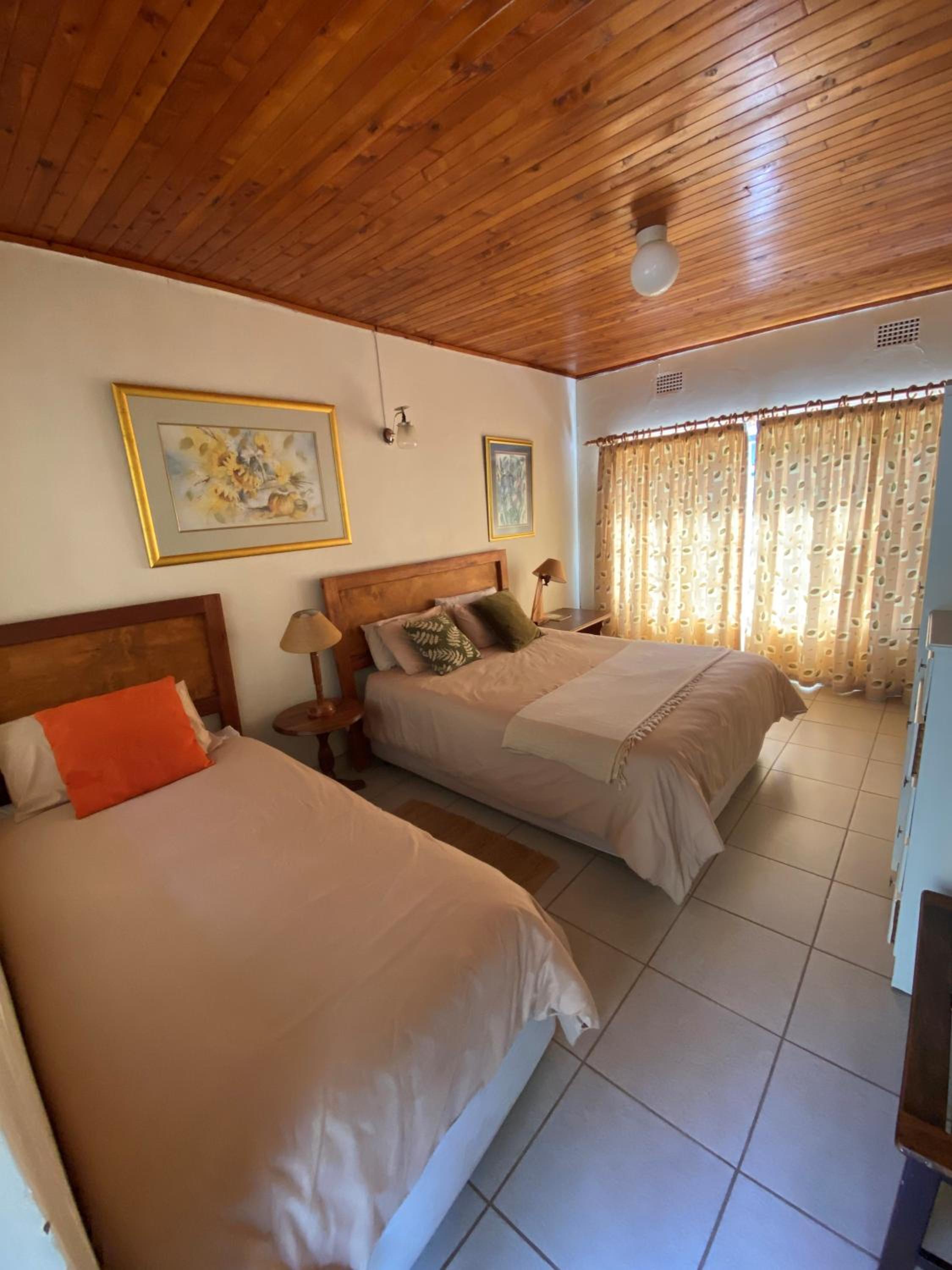 Family Double Room - Photo 4