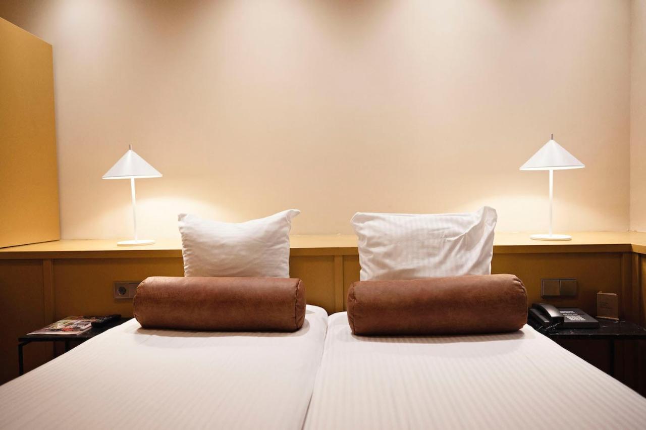 Budget Twin Room photo 3
