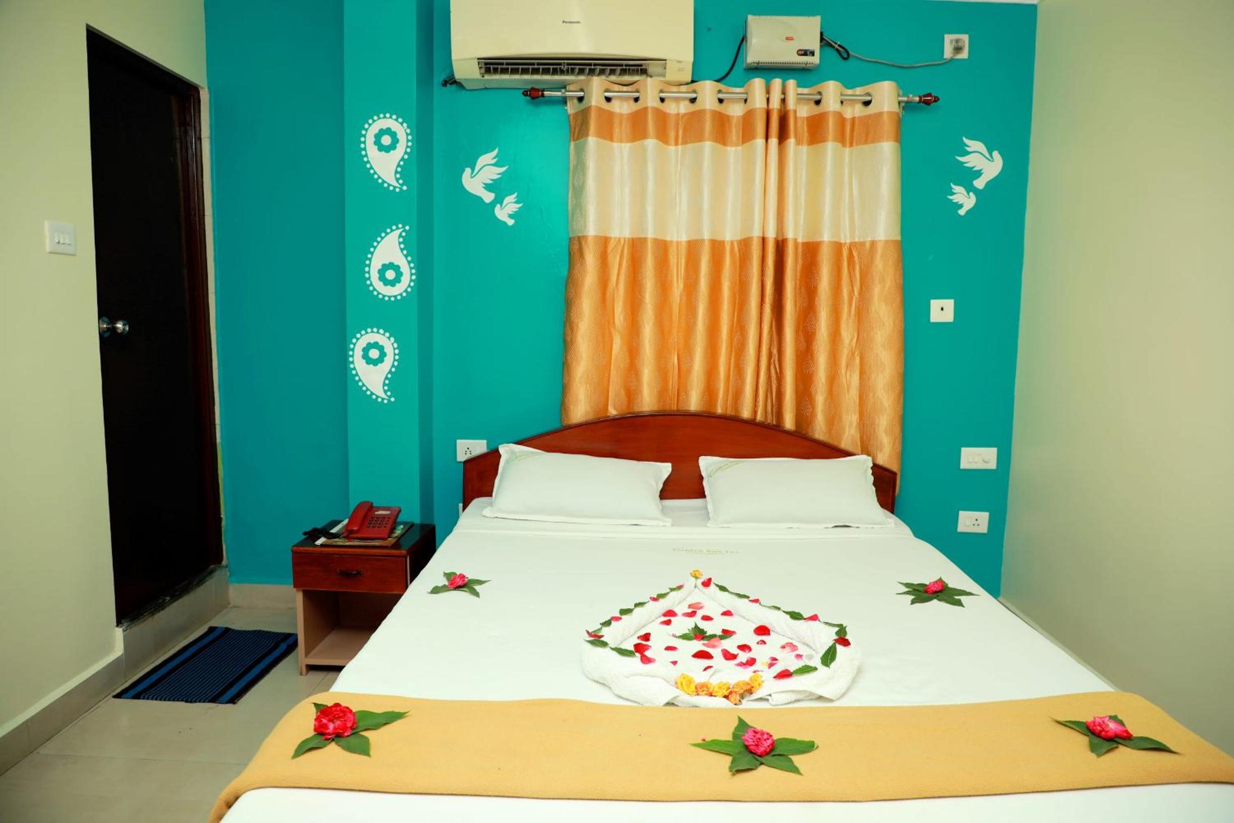 Standard Double Room - Photo 10