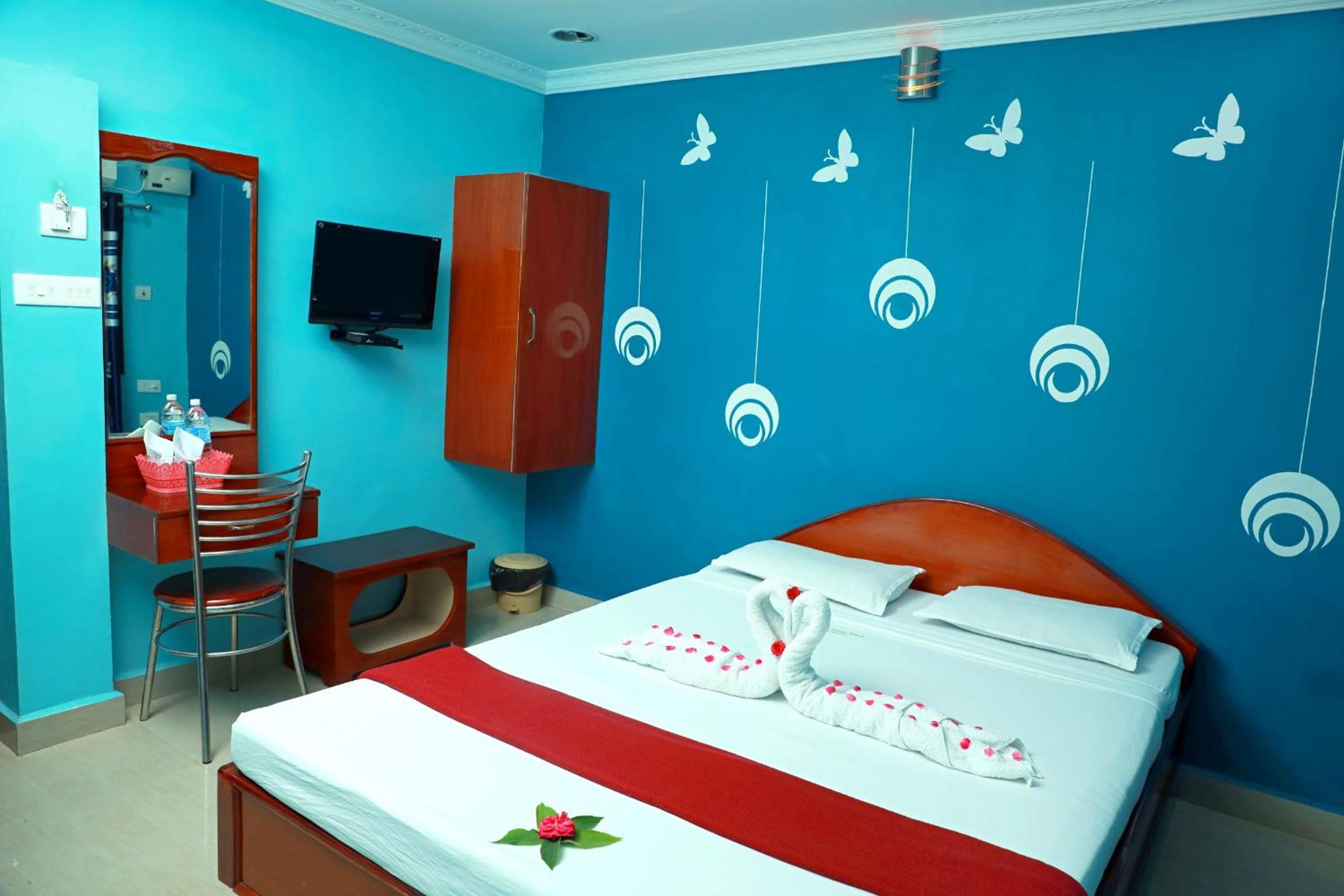 Standard Double Room - Photo 8