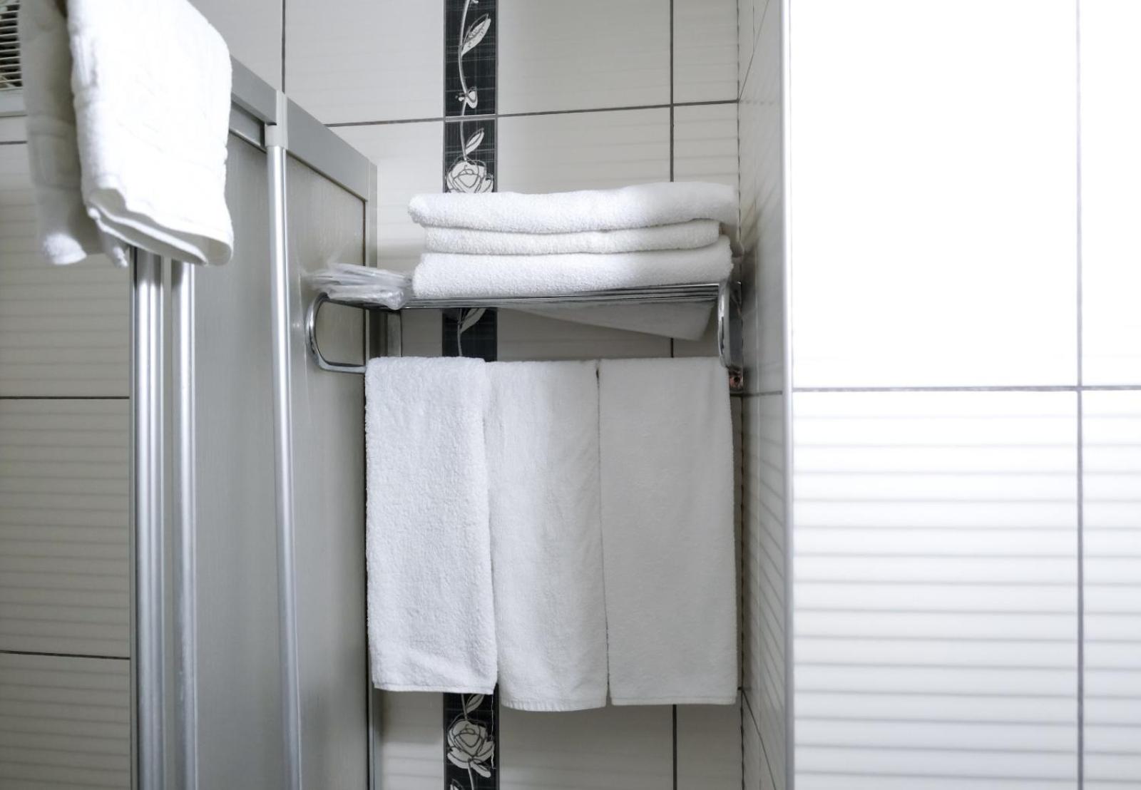Double Room - Photo 7