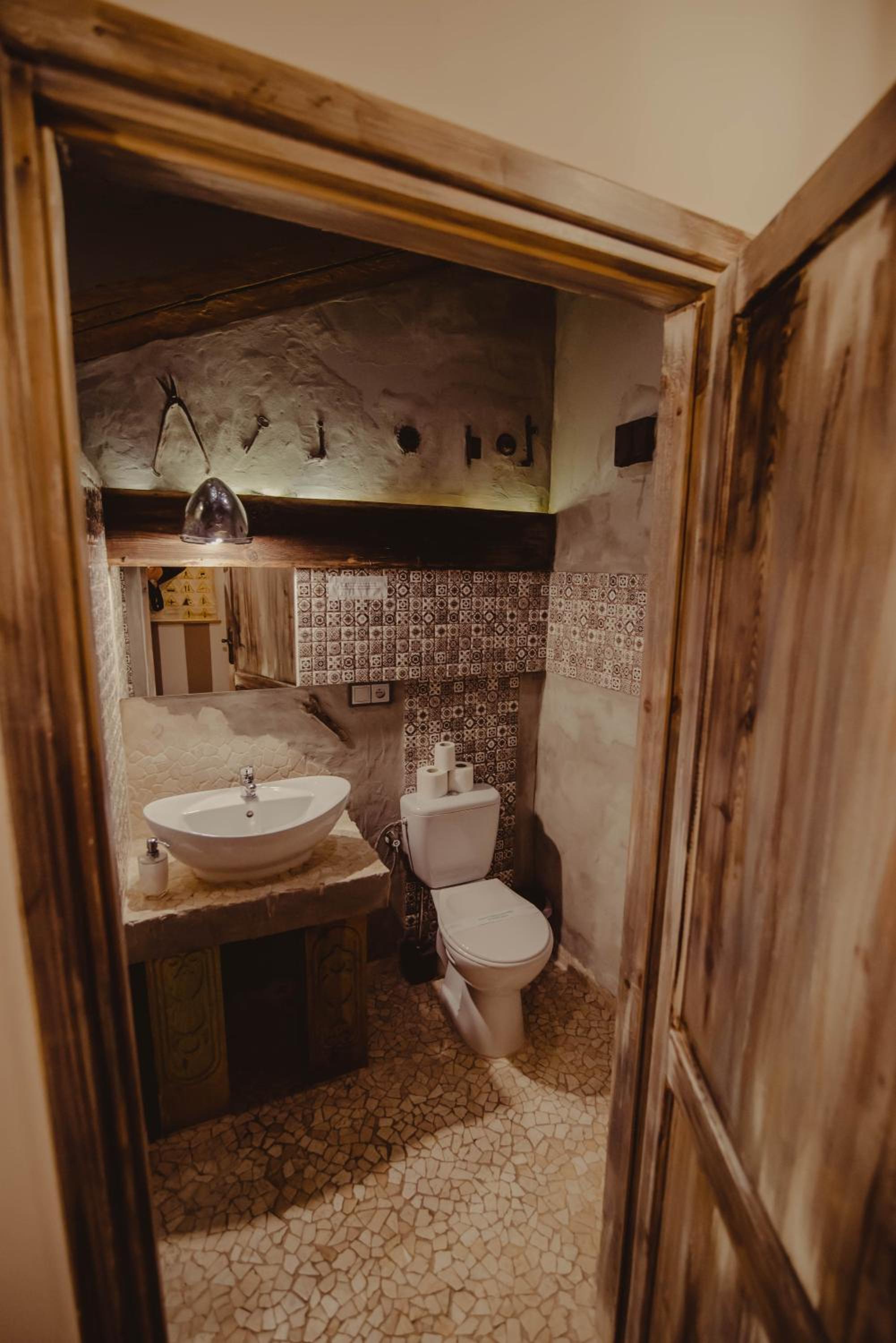 Twin Room - Photo 2
