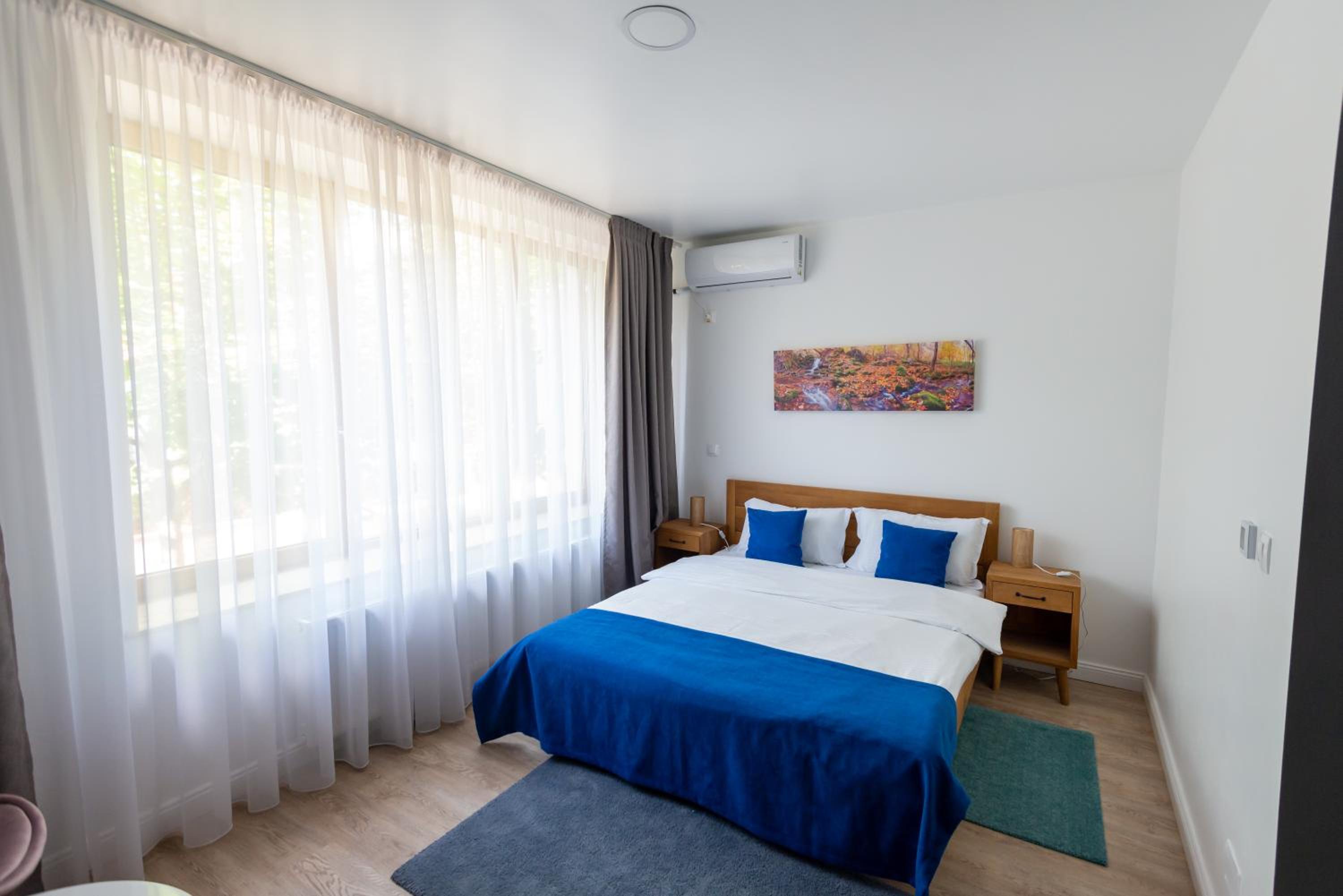 Double Room - Photo 14
