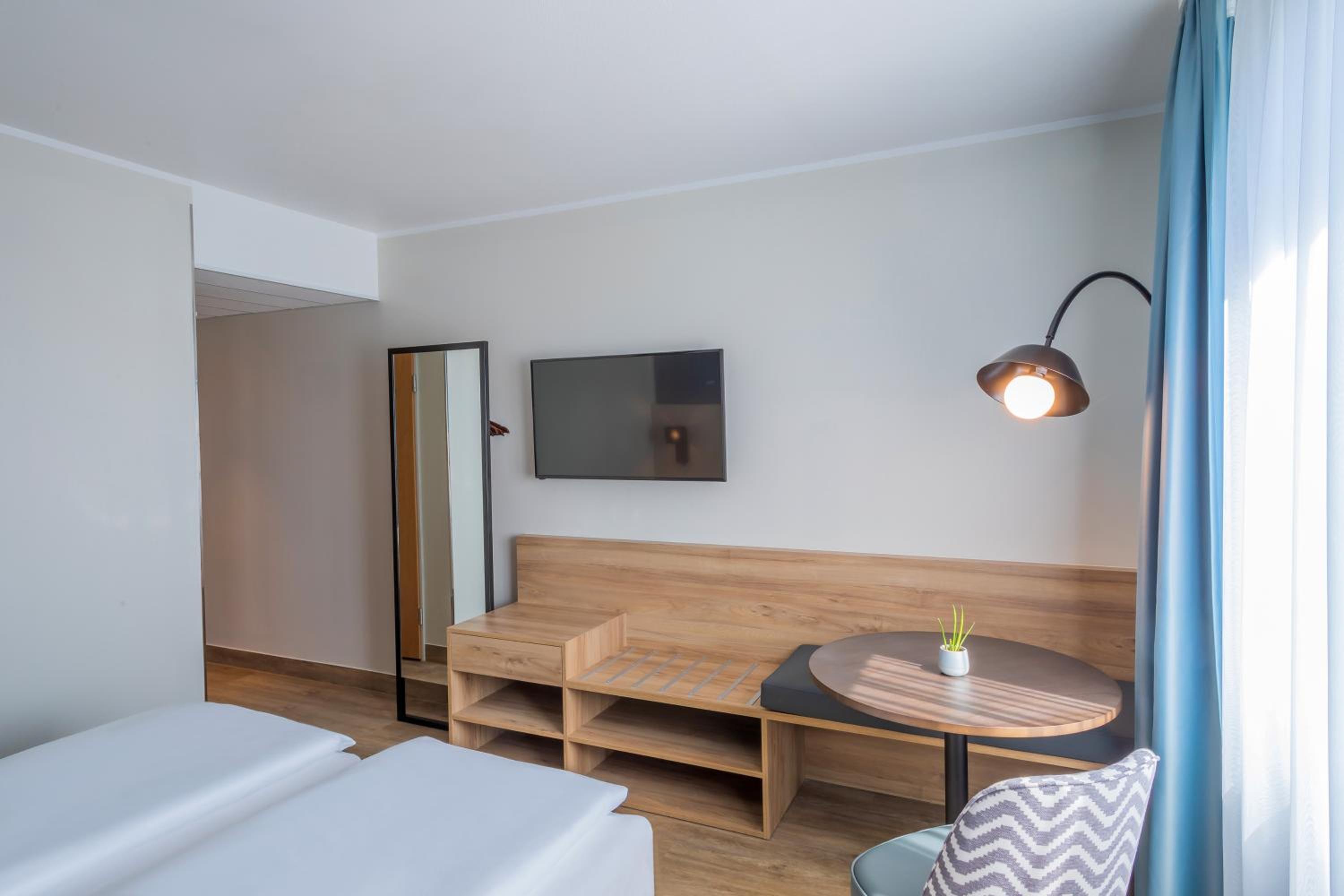 Standard Room - Photo 7