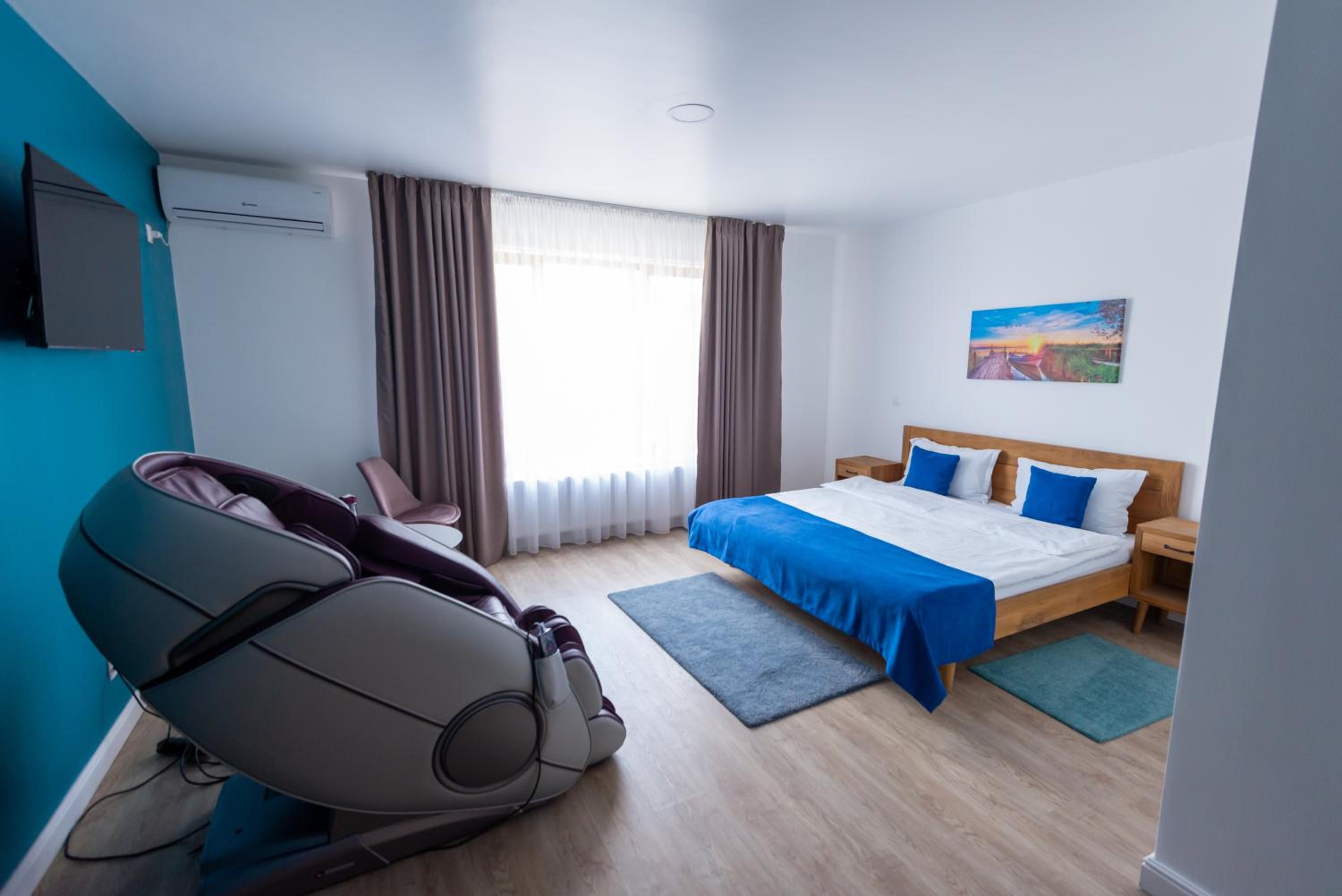 Superior King Room - Photo 6