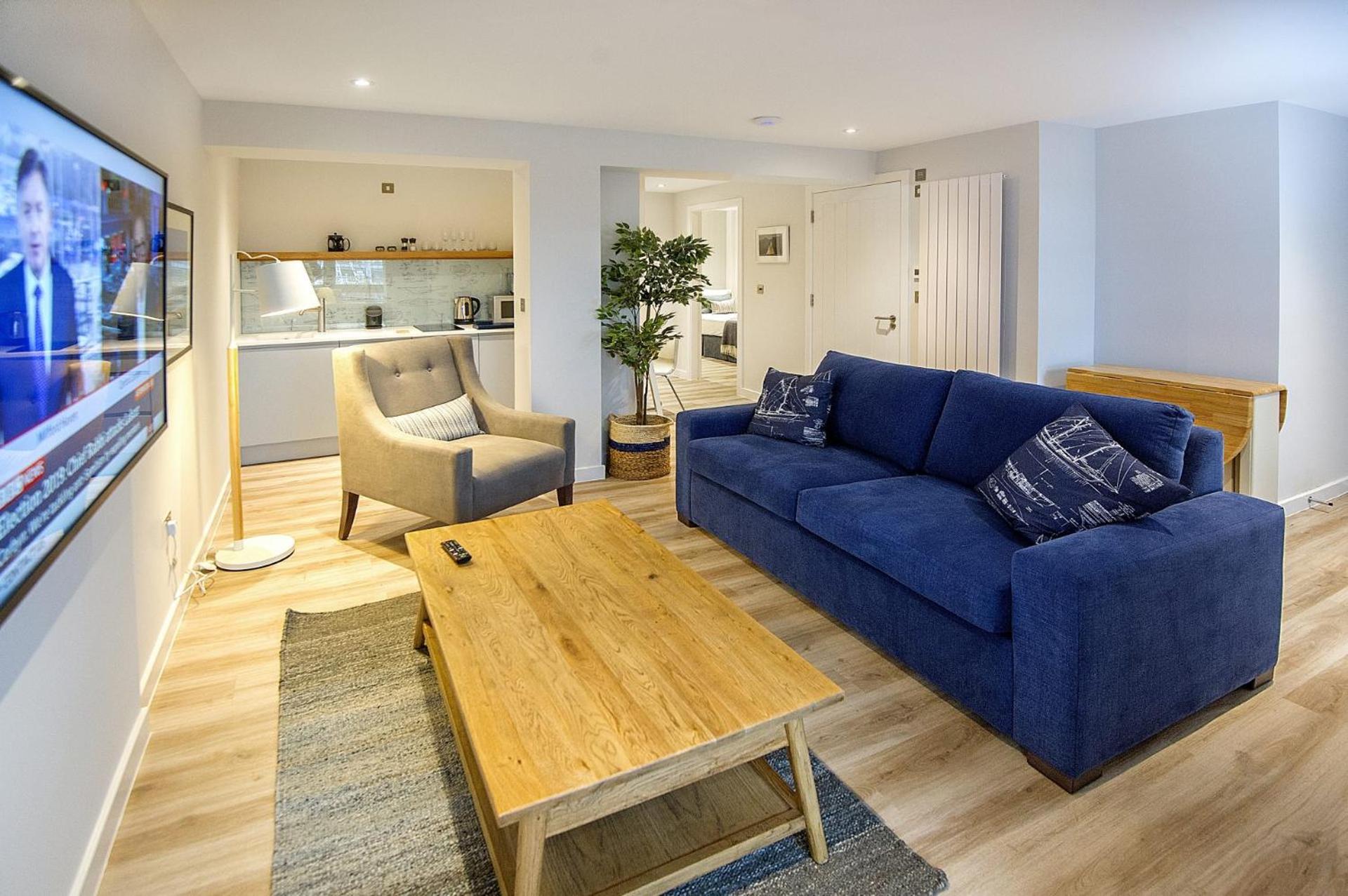 Family Room with Marina View (Dog Friendly)