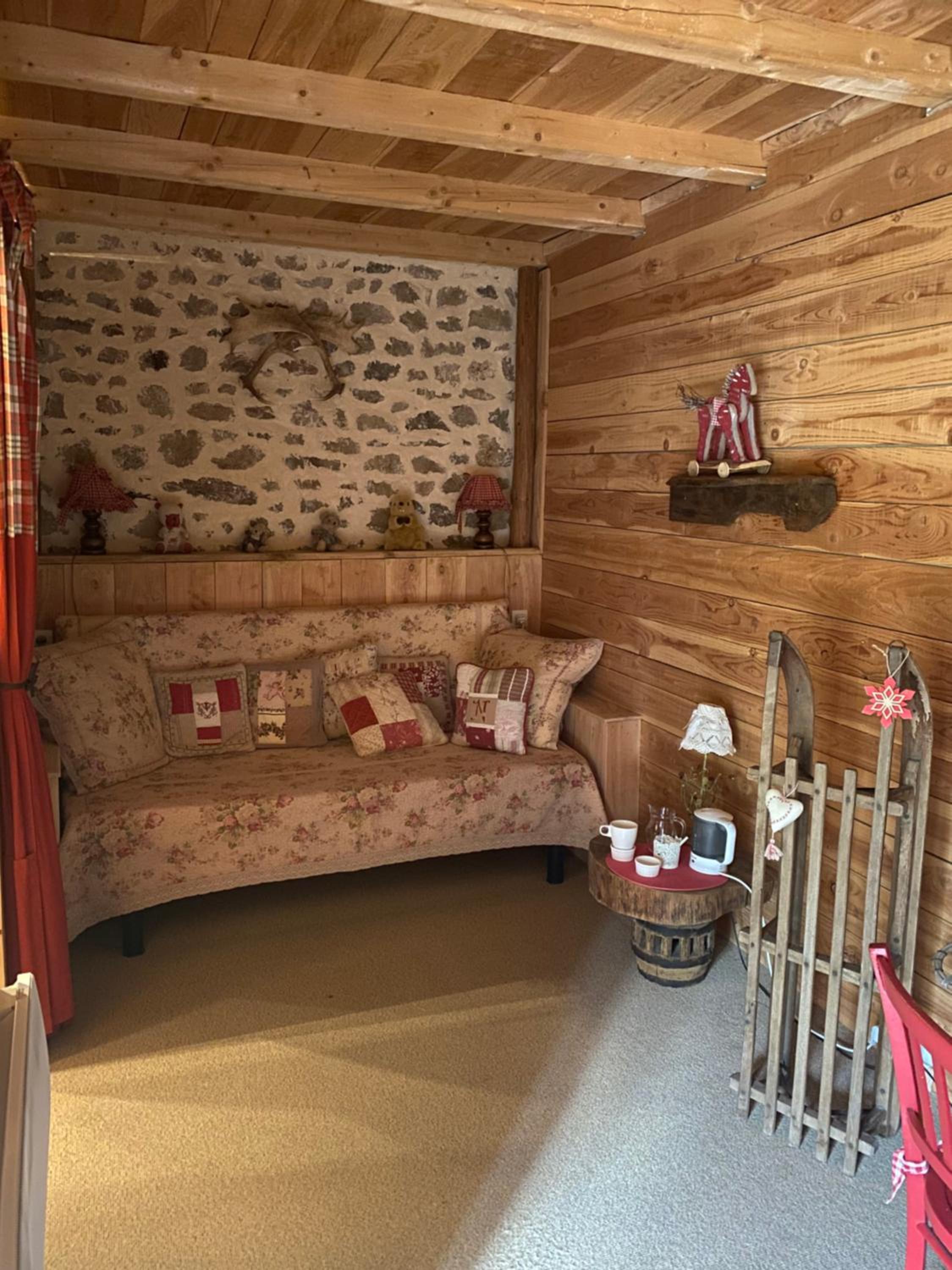 Standard Triple Room - Photo 3