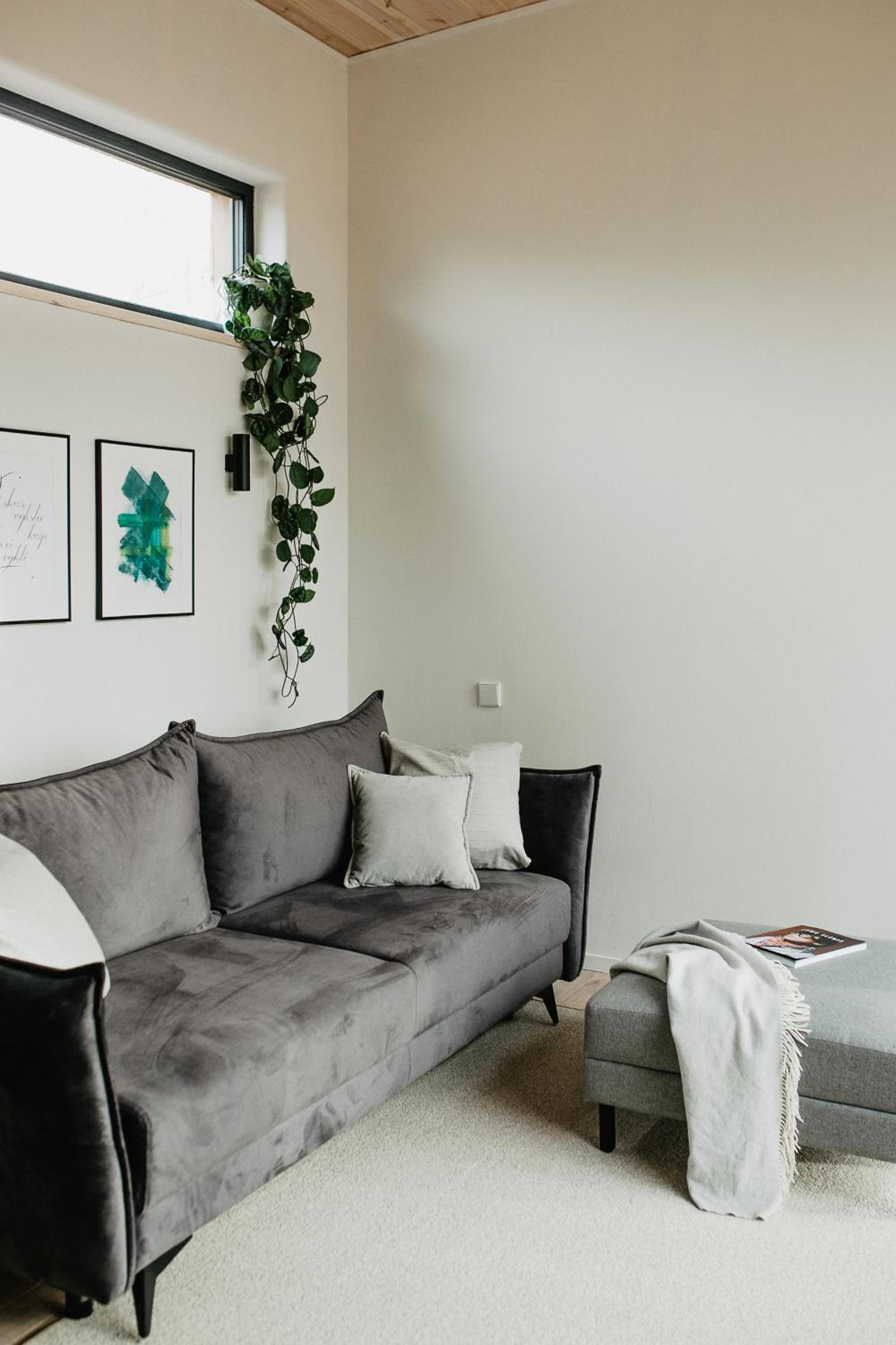 One-Bedroom House - Photo 2