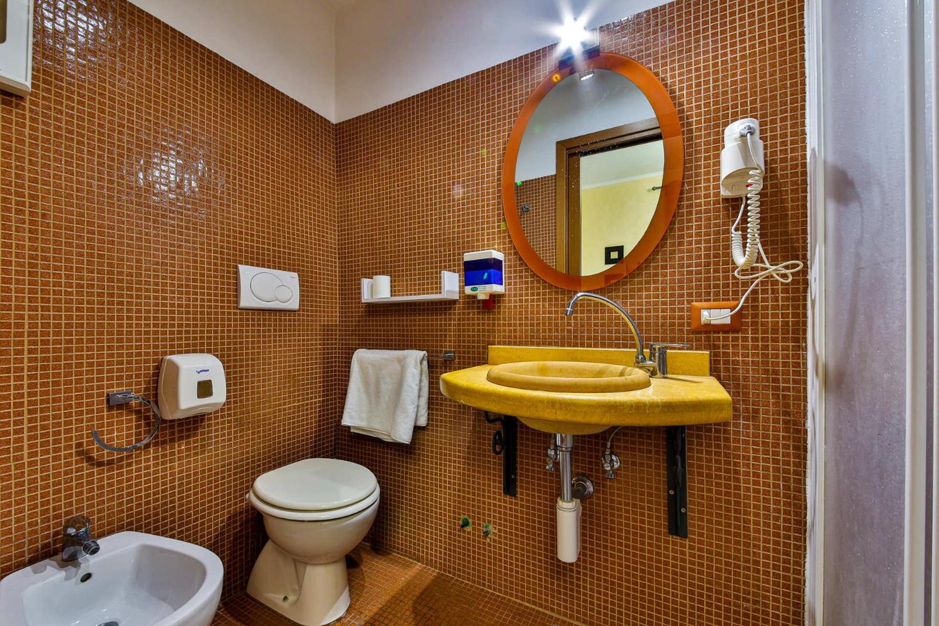 Deluxe Triple Room photo 3