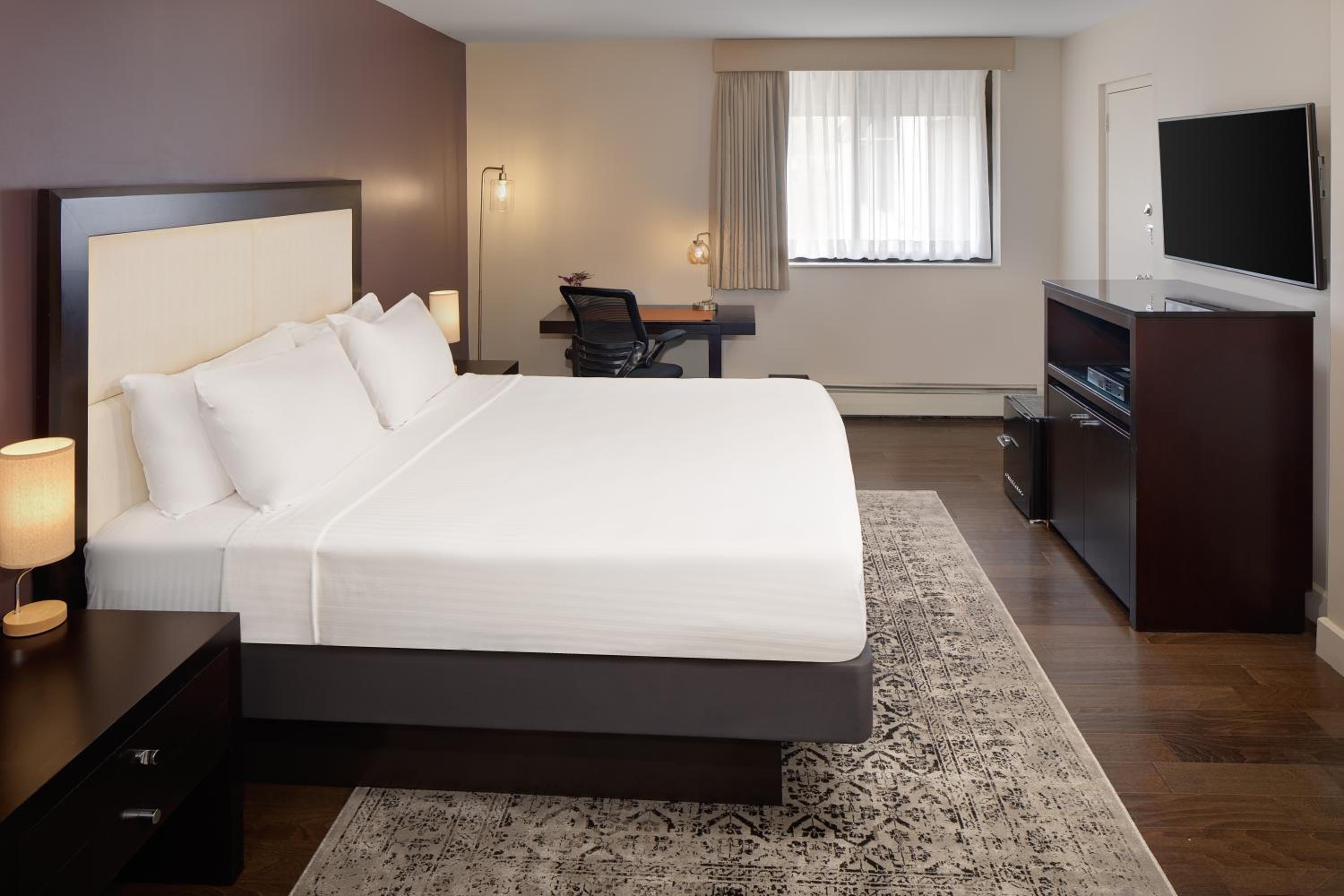 Signature King Room - Photo 1