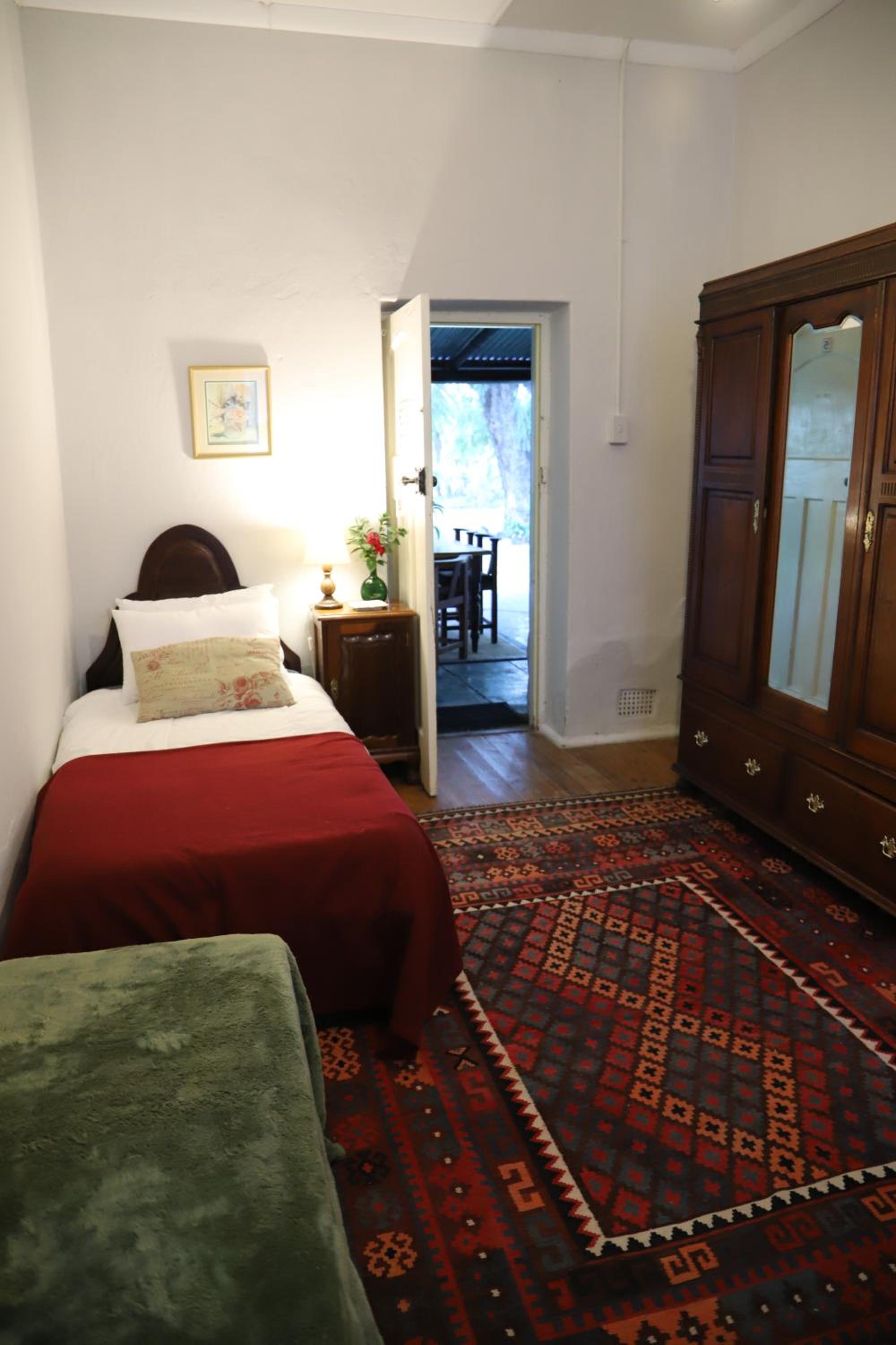 Family Room with Private Bathroom photo 2
