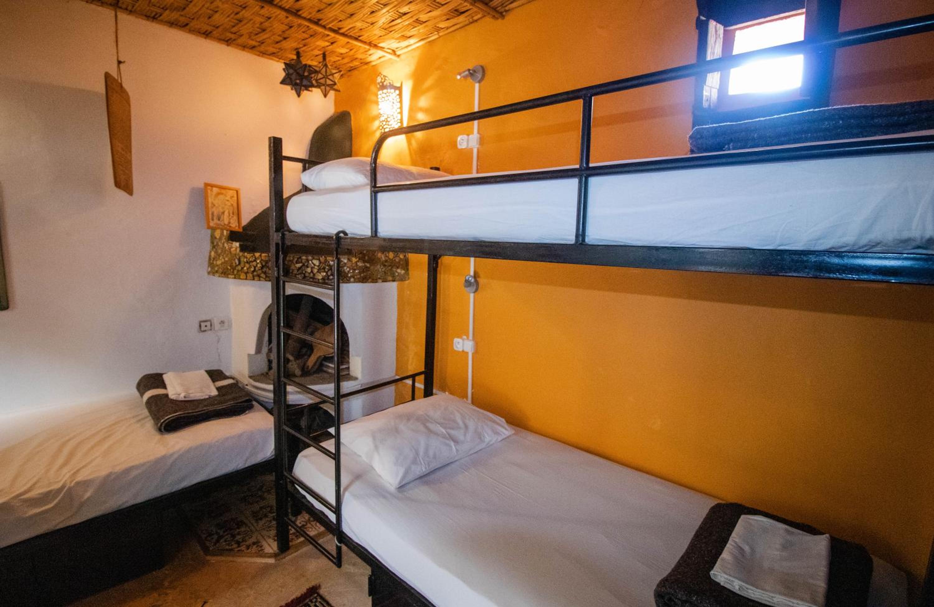 Single Bed in Mixed Dormitory Room