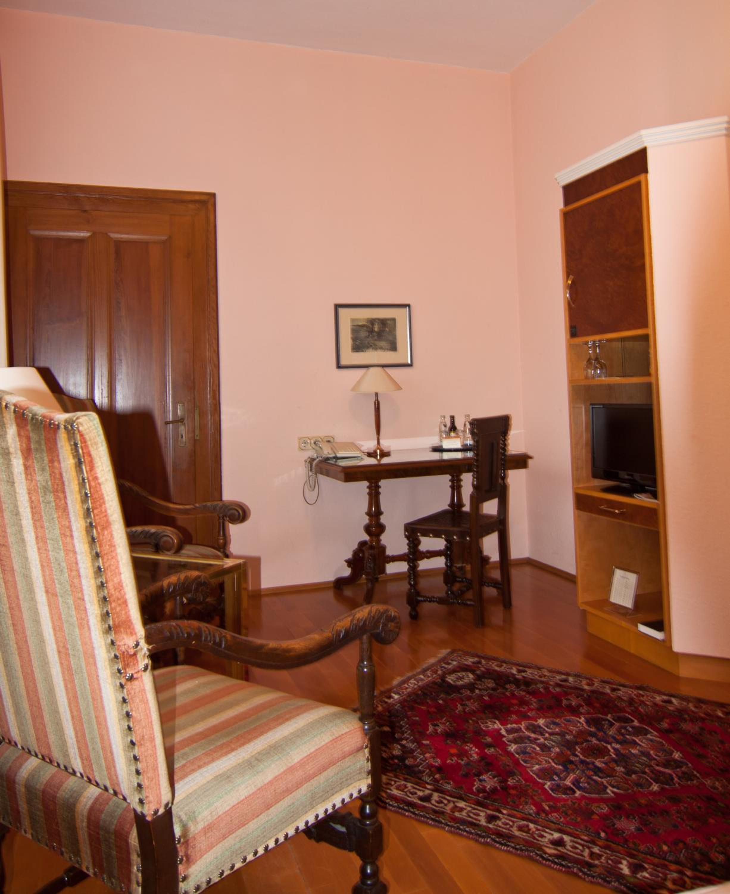 Double Room - Photo 4