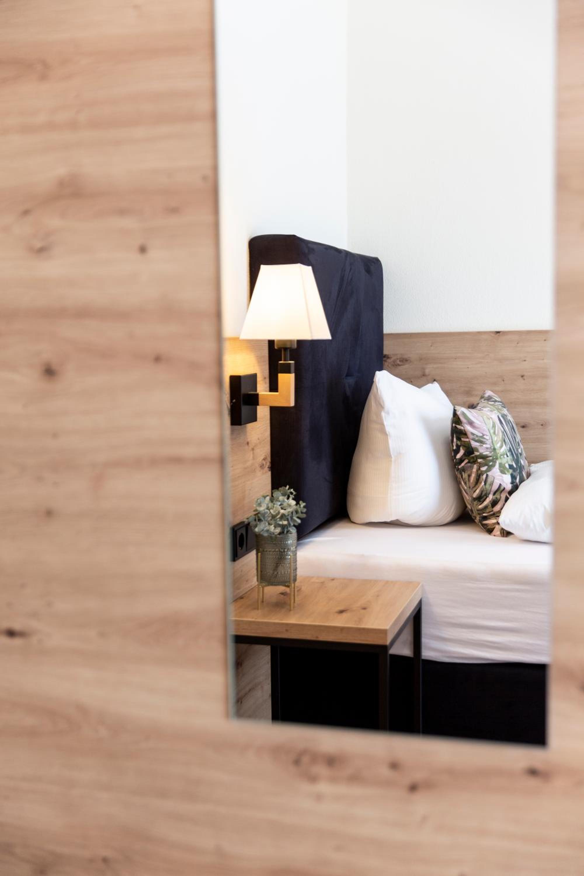 Deluxe Single Room