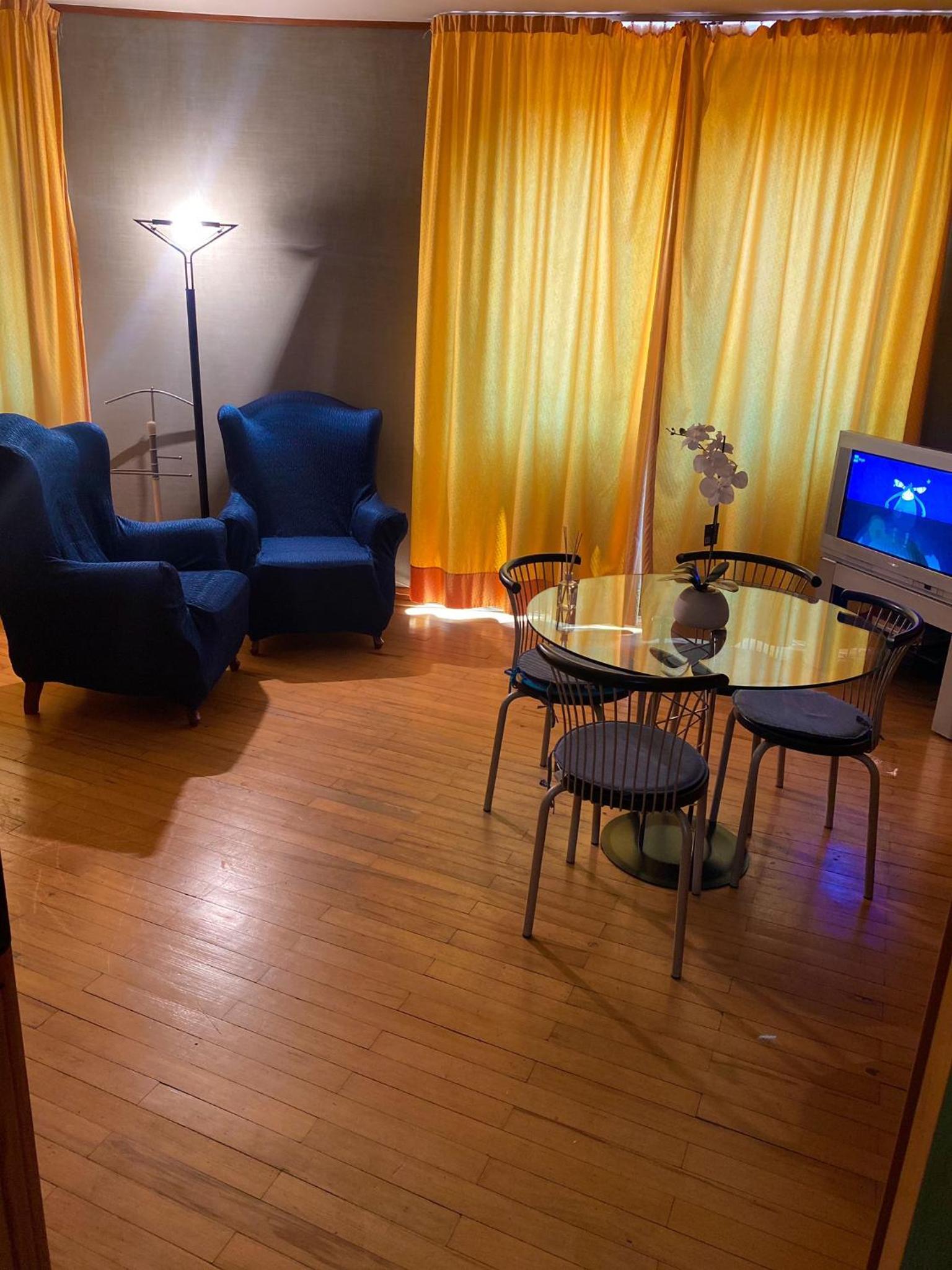 Studio Apartment - Photo 1