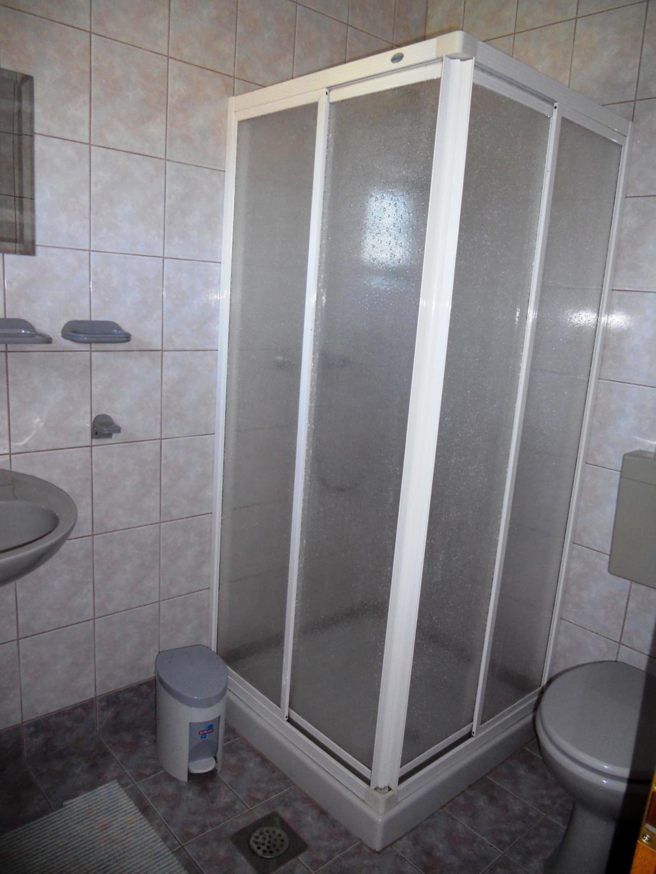 Triple Room with Bathroom photo 2