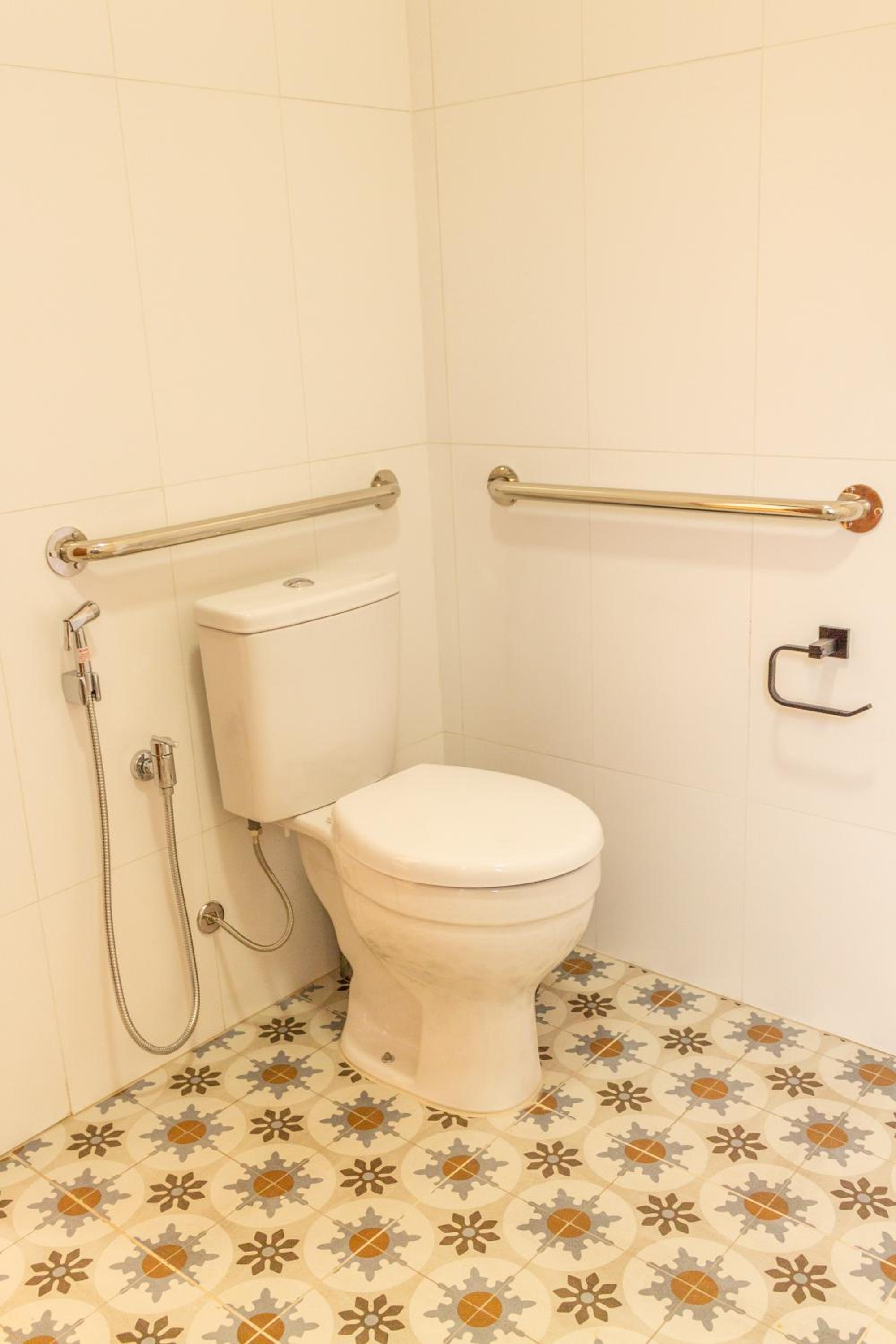 Studio - Disability Access - Photo 5
