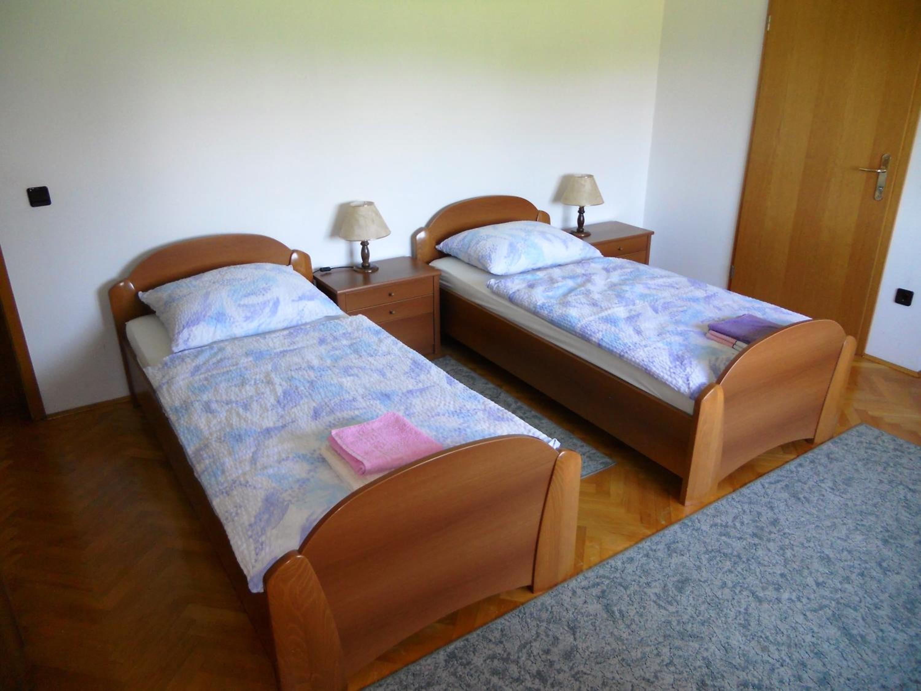 Triple Room with Bathroom photo 2