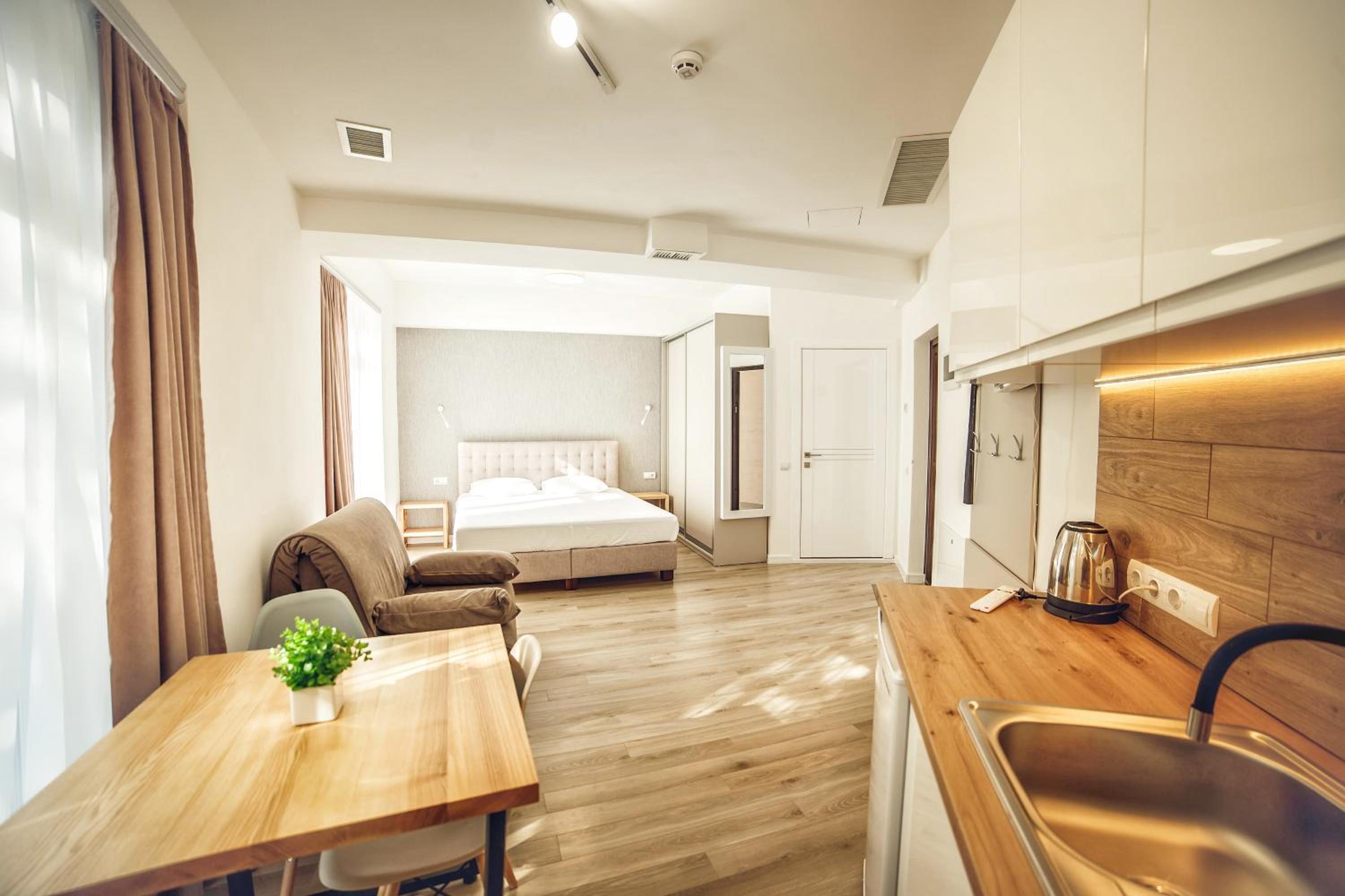 One-Bedroom Suite