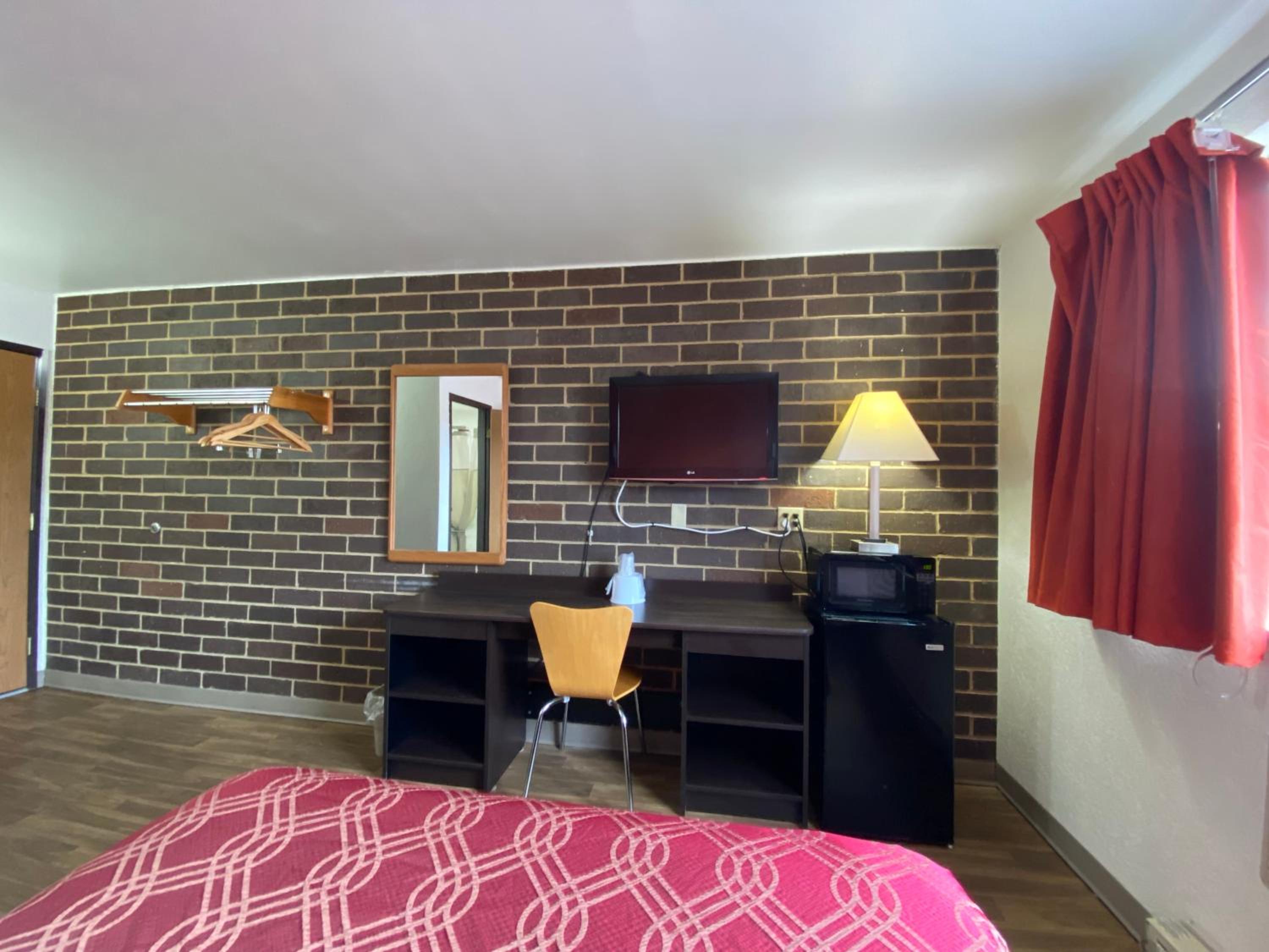 Deluxe Queen Room - Photo 4