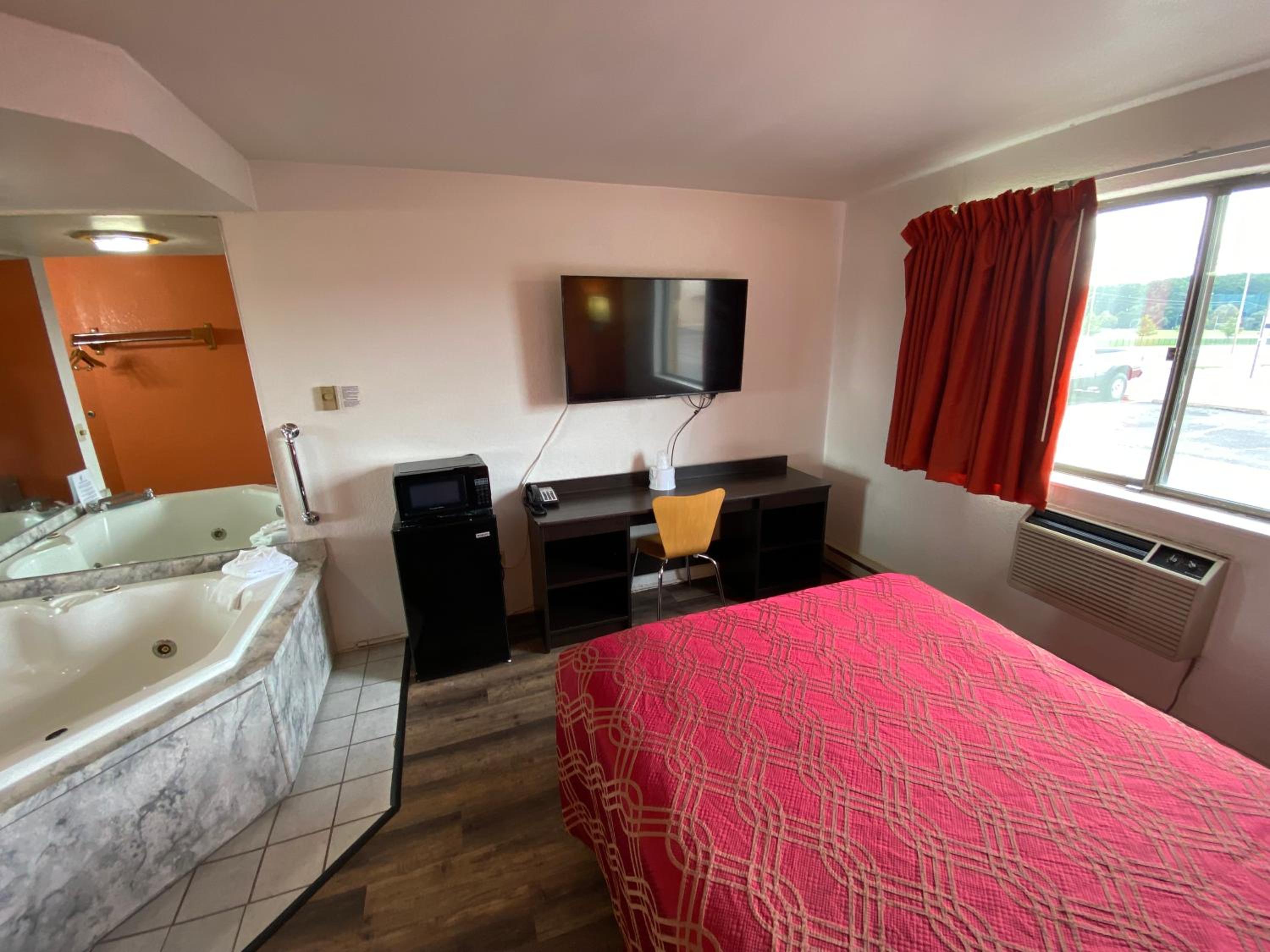 Queen Room with Spa Bath - Photo 3