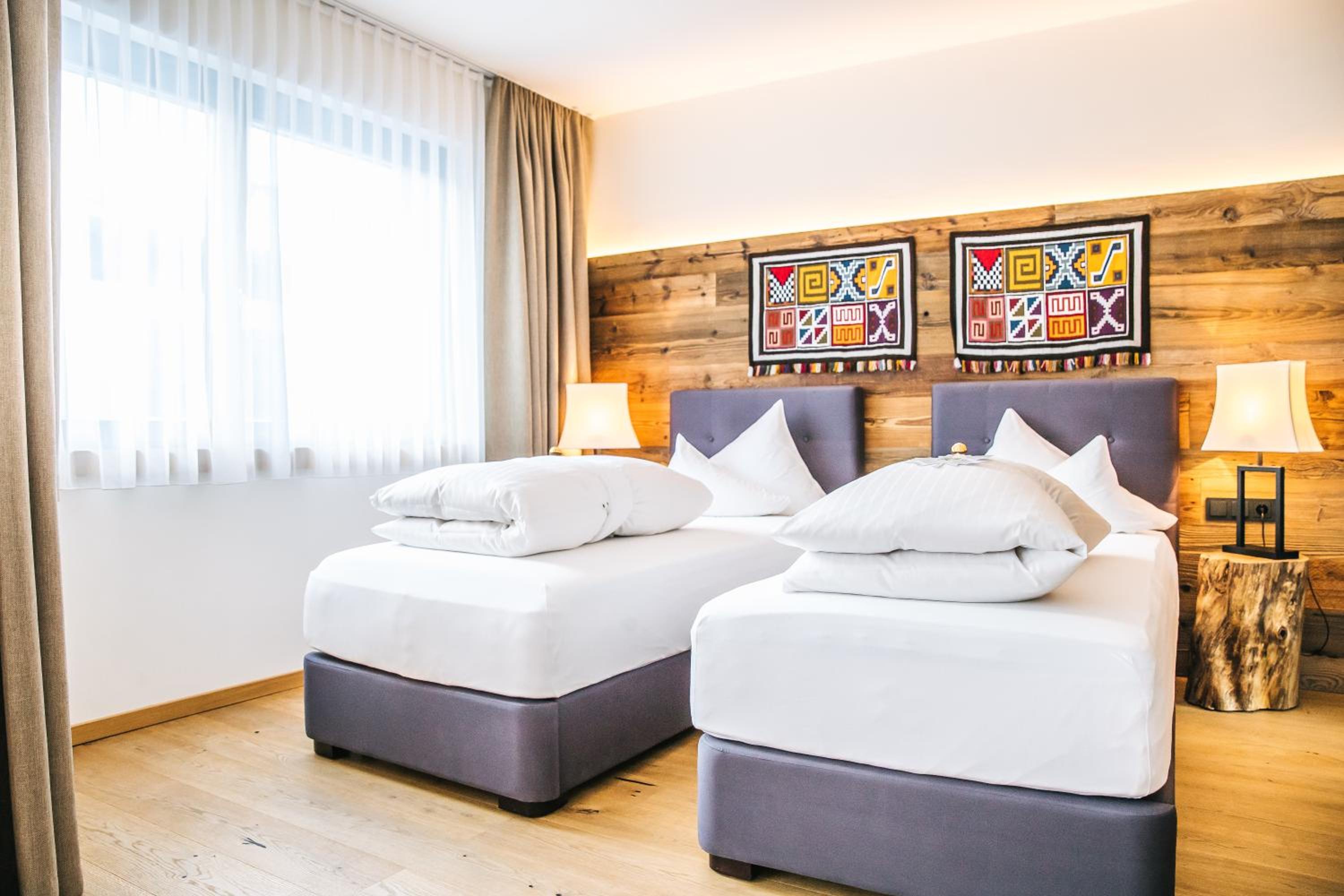 Deluxe Double Room - Photo 8