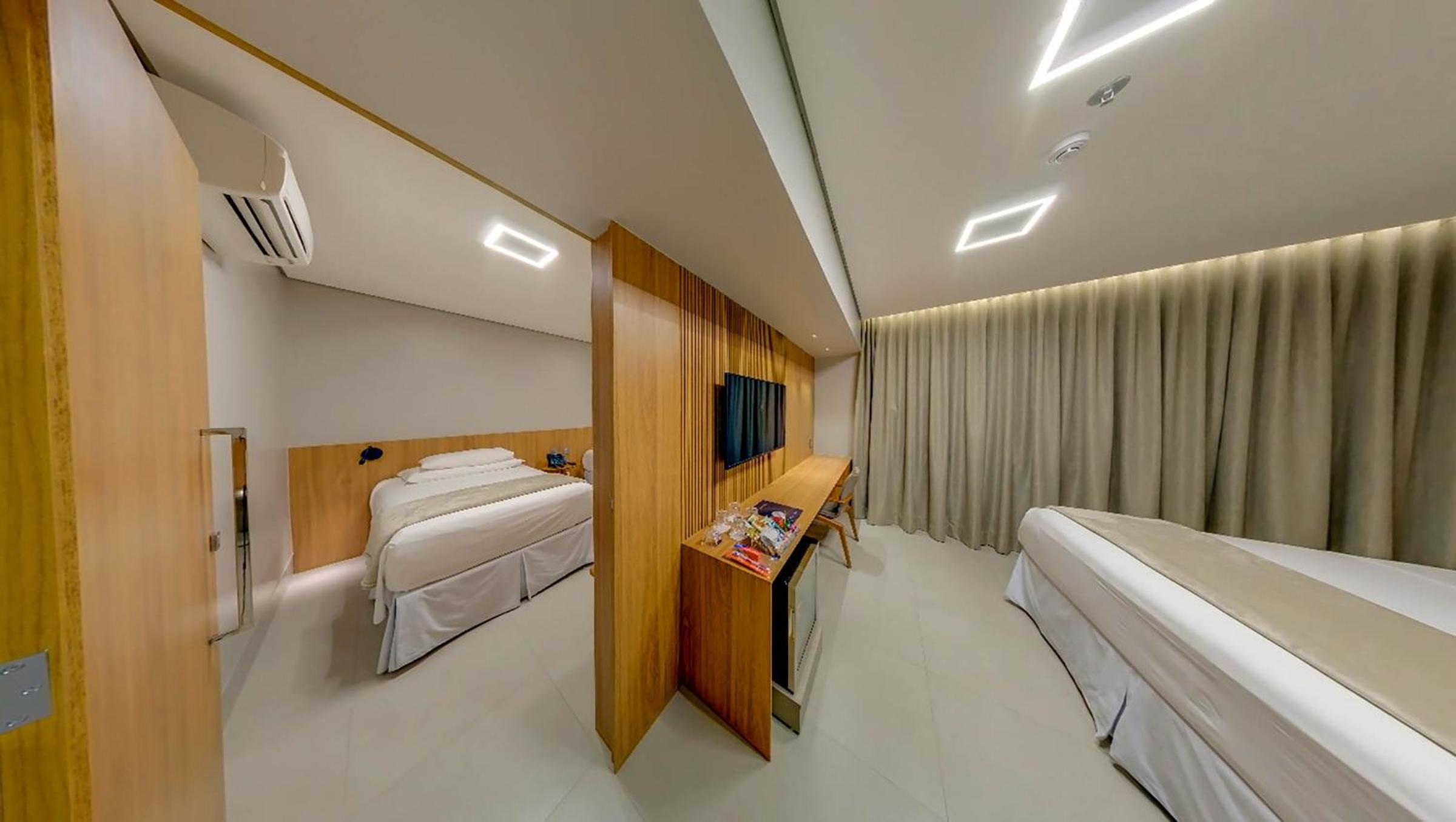 Deluxe Family Suite photo 2