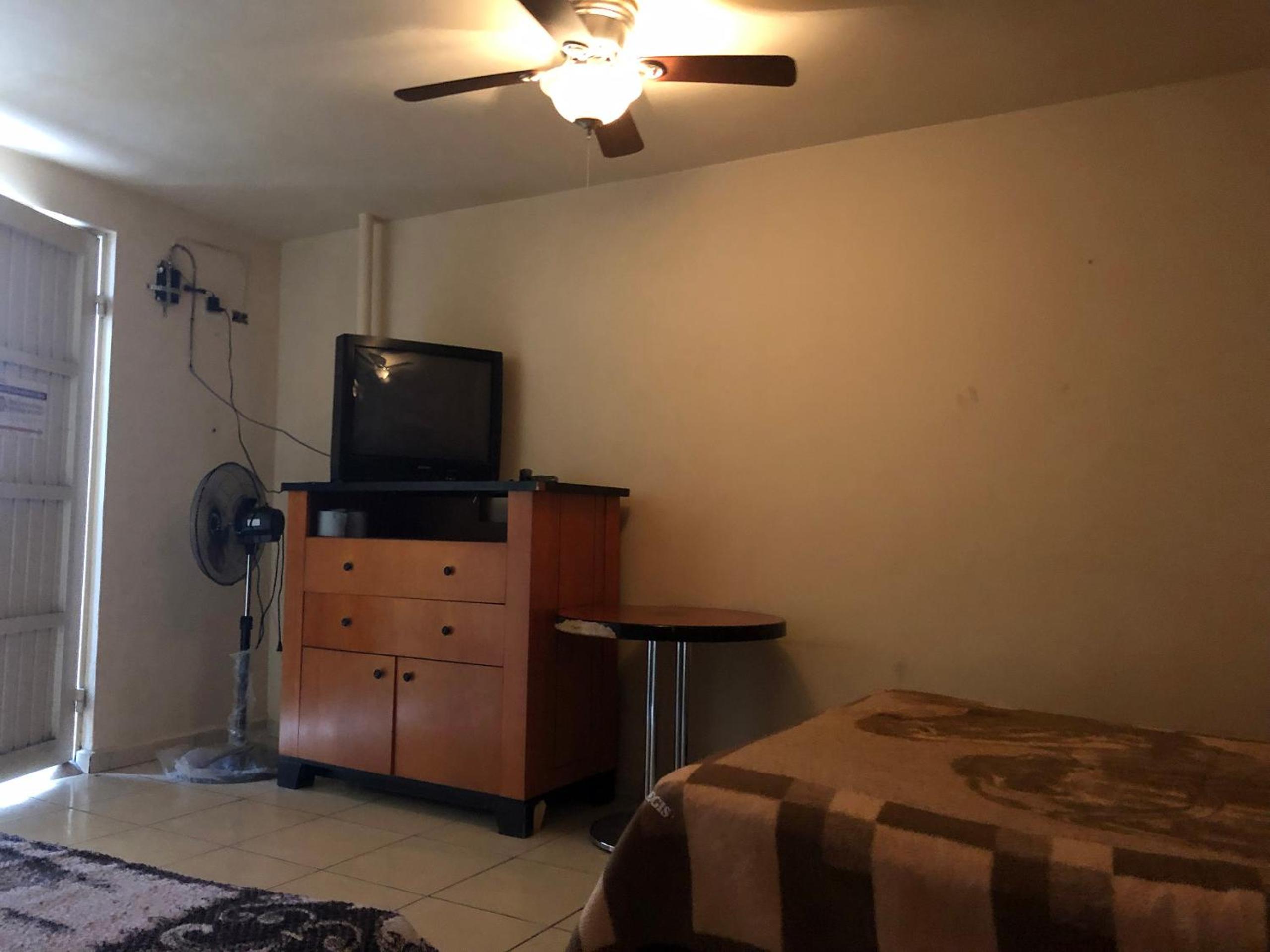Deluxe Family Room - Photo 10