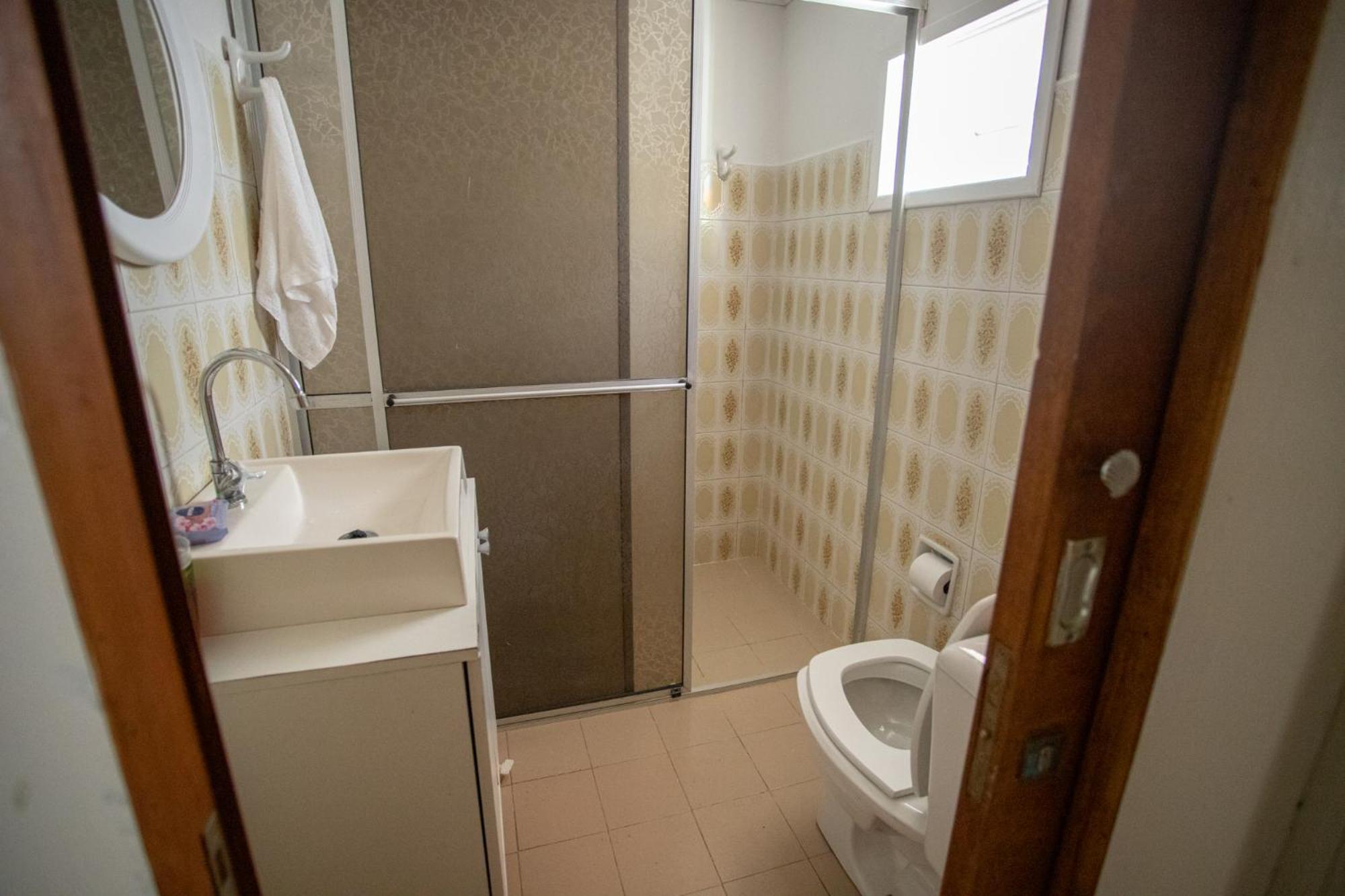 Standard Single Room with Shared Bathroom photo 2