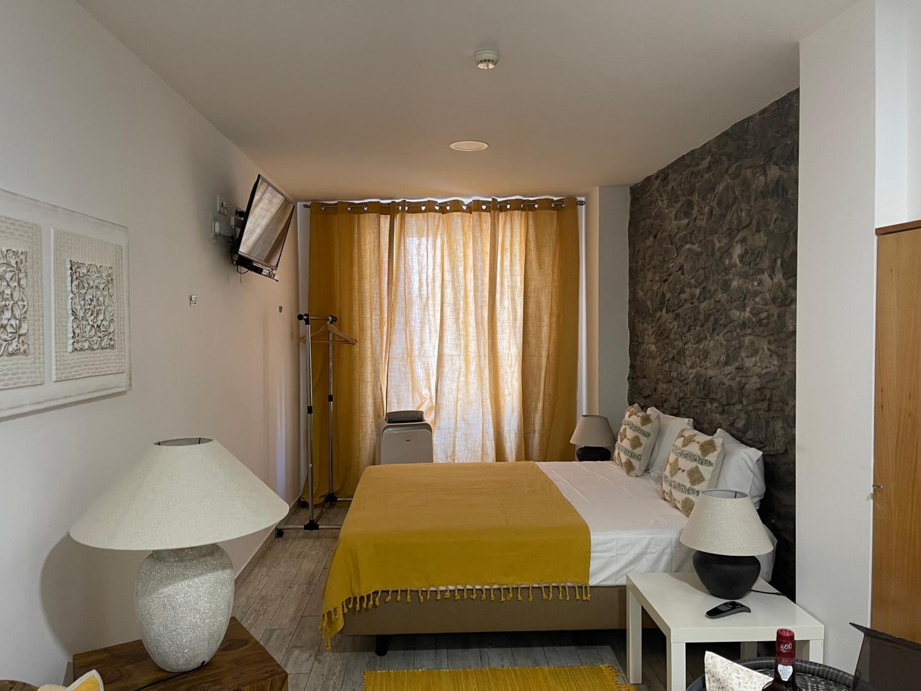 Studio (2 Adults) - Photo 39