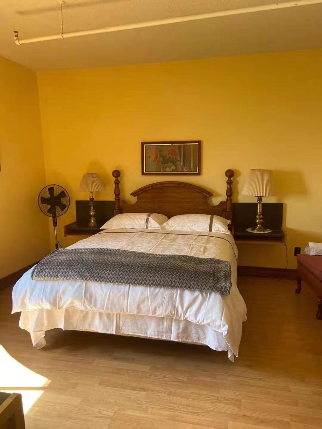 Deluxe Queen Room photo 2