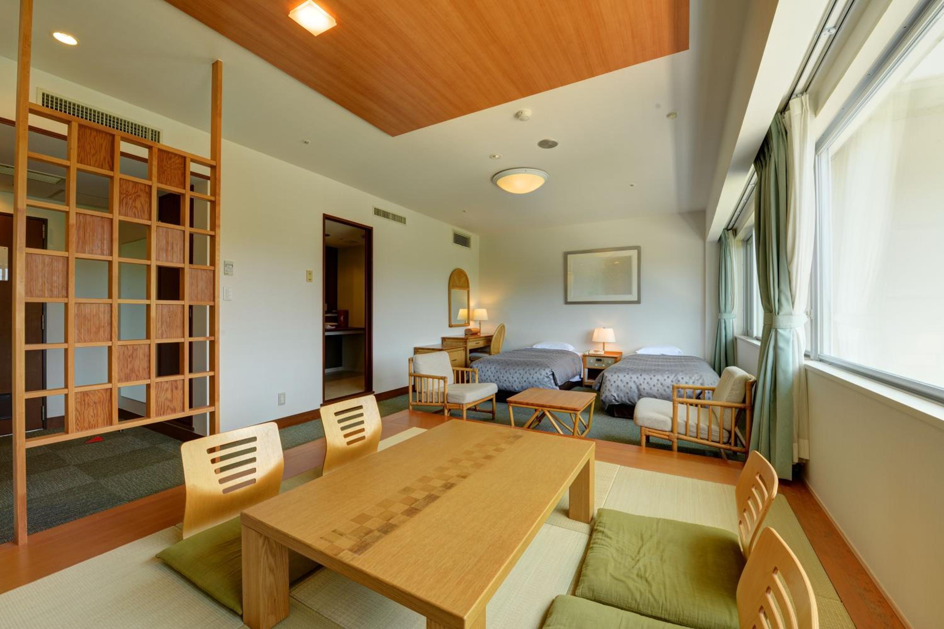 Room with Tatami Area and Garden View - Non-Smoking photo 1
