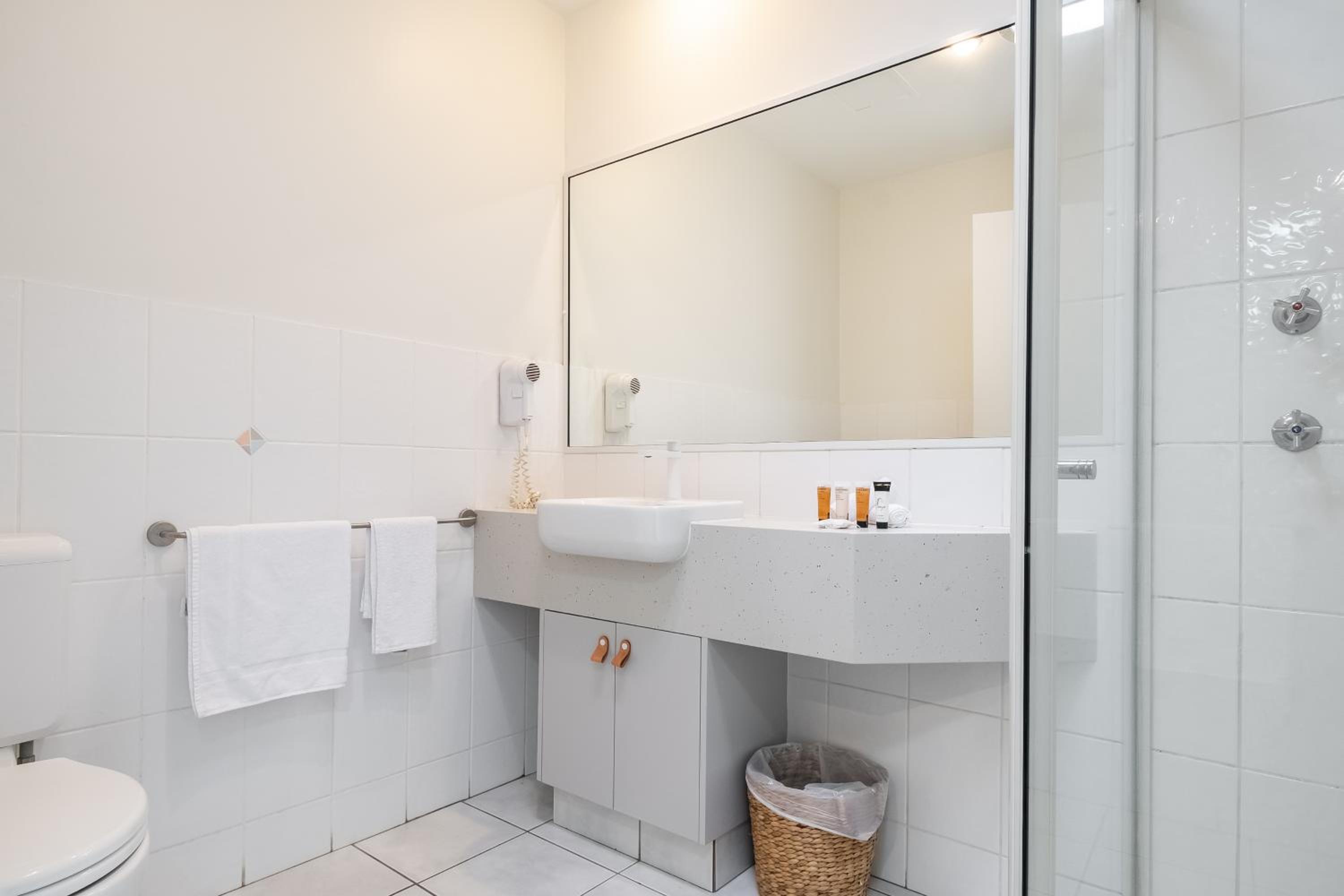 Two-Bedroom Suite - Dual Key photo 3