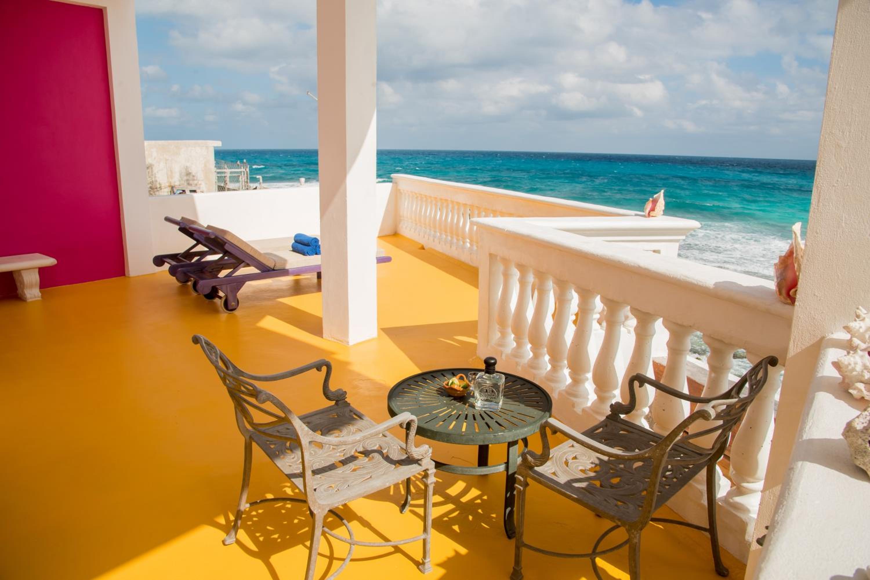 King Suite with Sea View photo 2