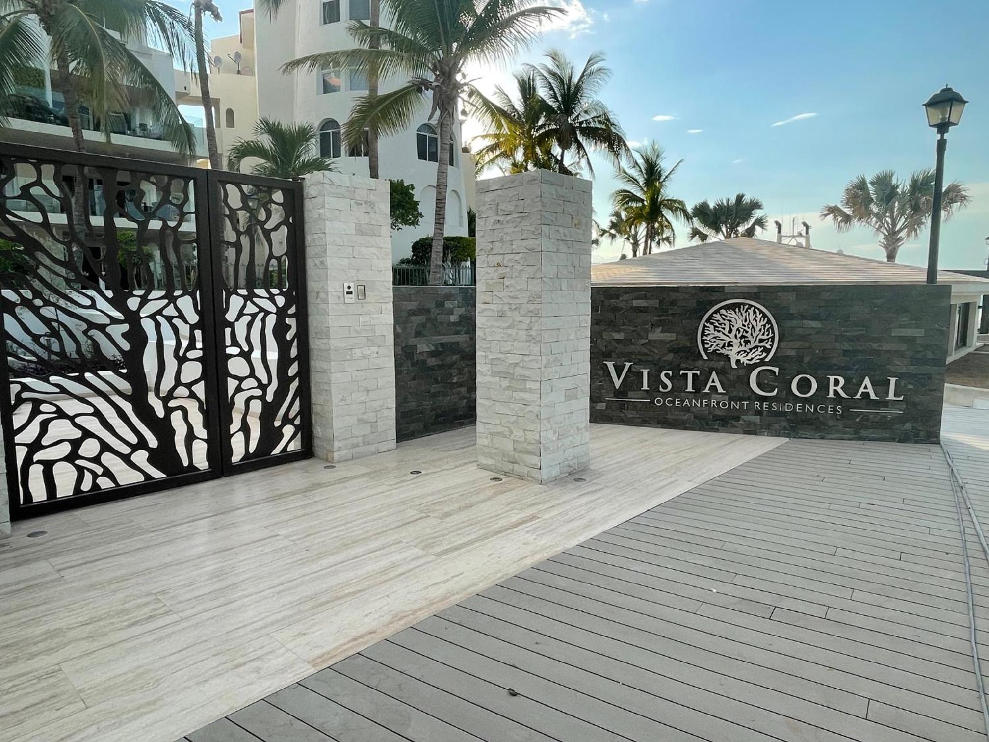 Apartment with Sea View - Photo 27