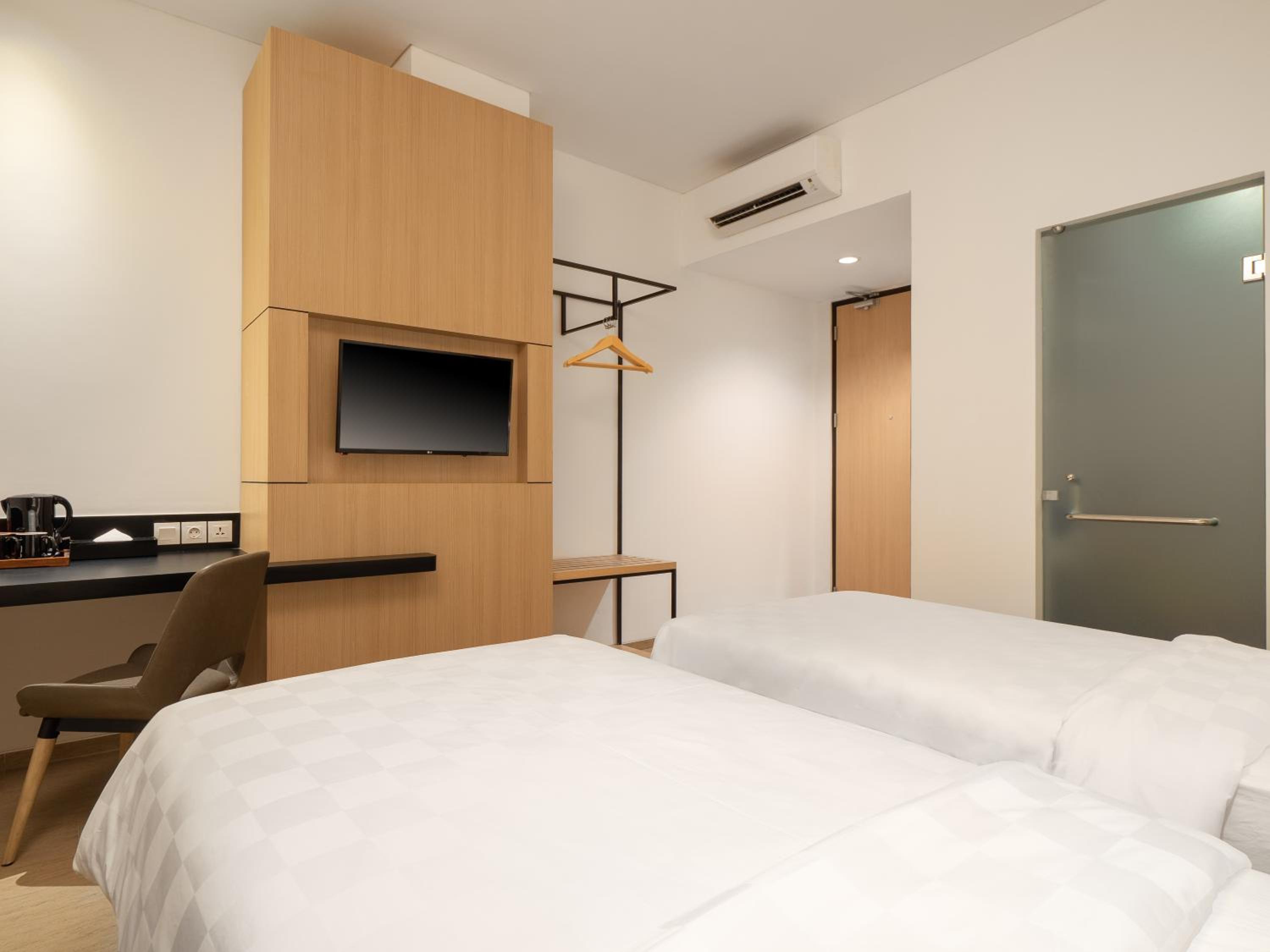 Superior Twin Room - Photo 3
