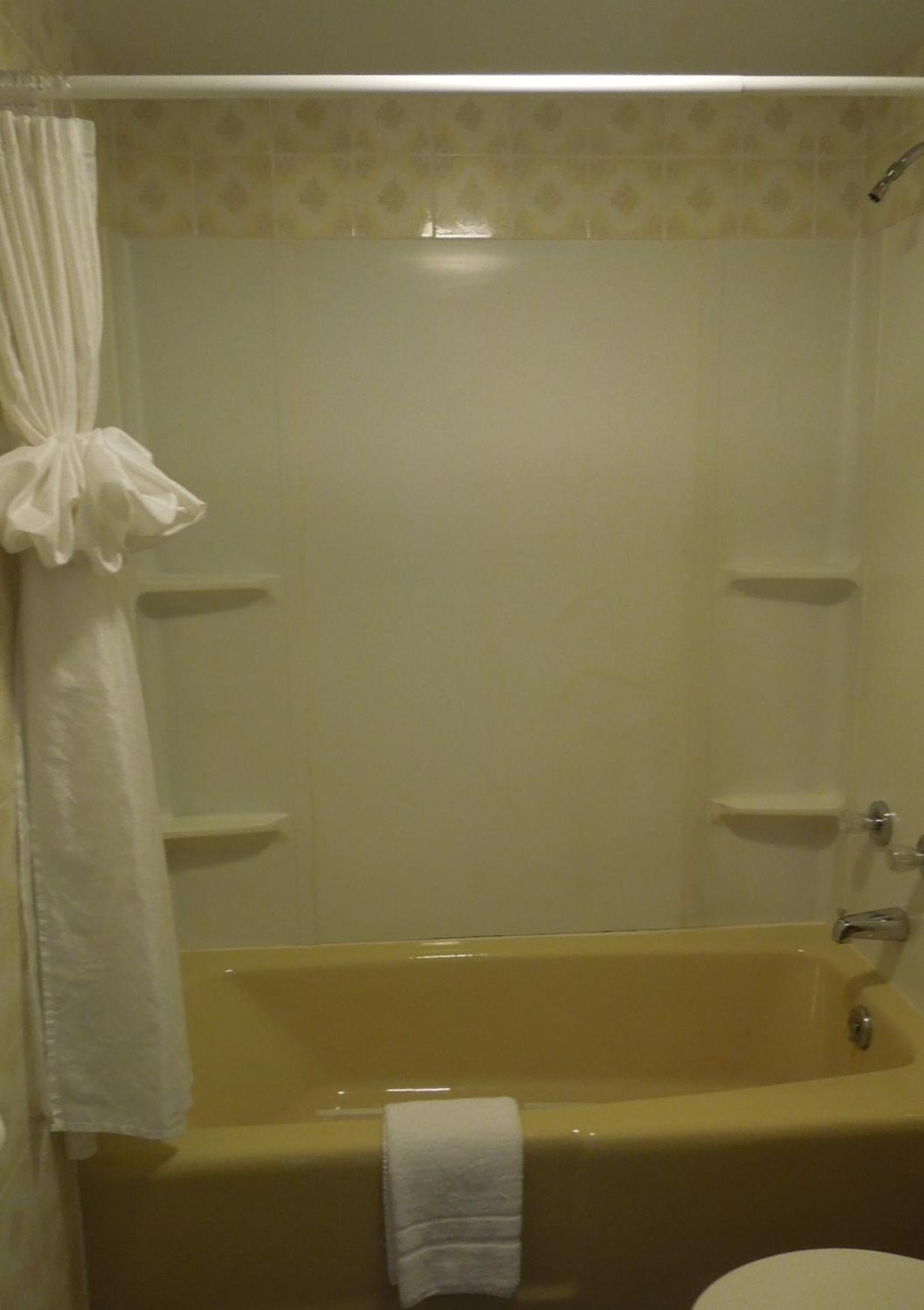 Standard Queen Room photo 2