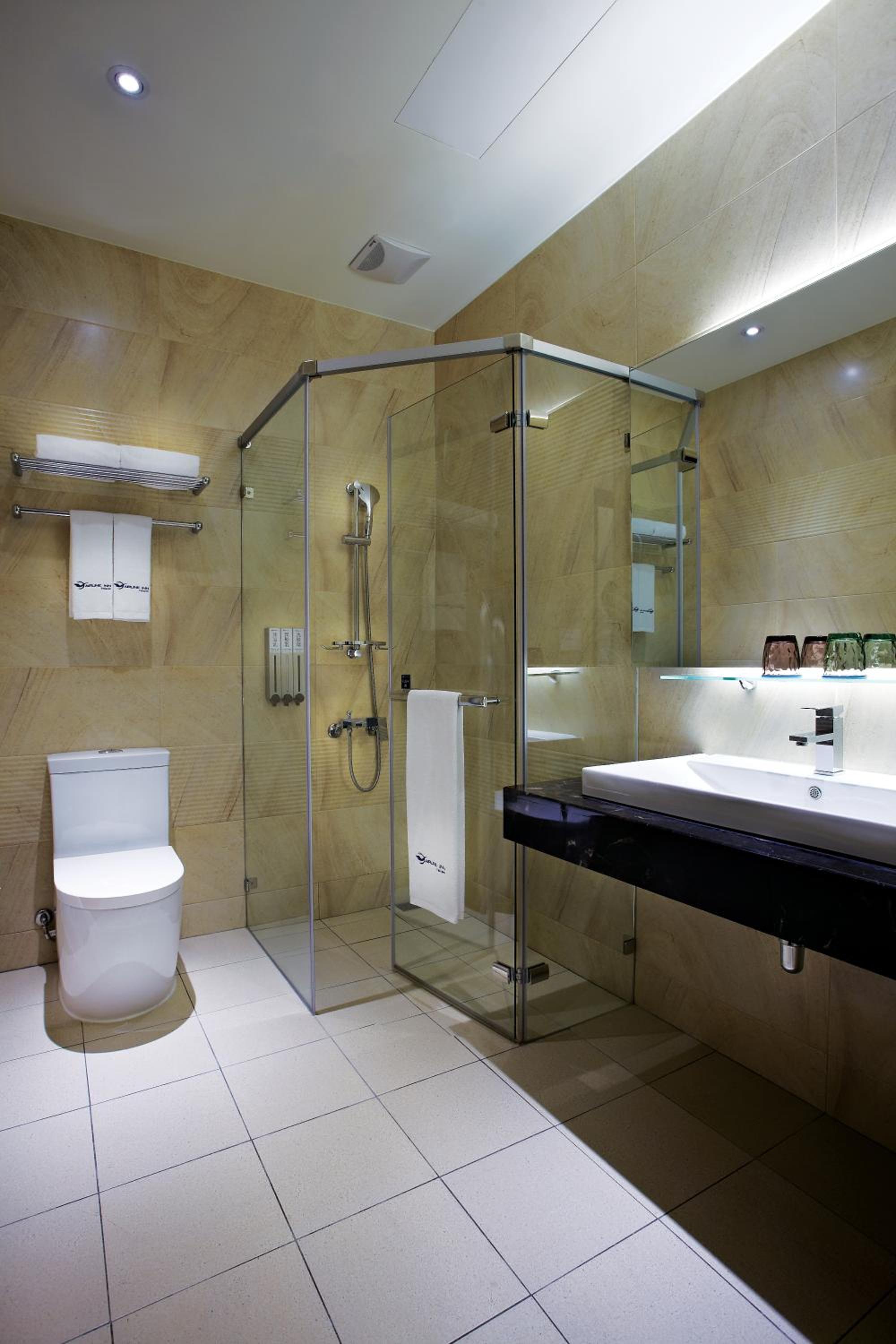 Triple Room (No Windows) photo 1