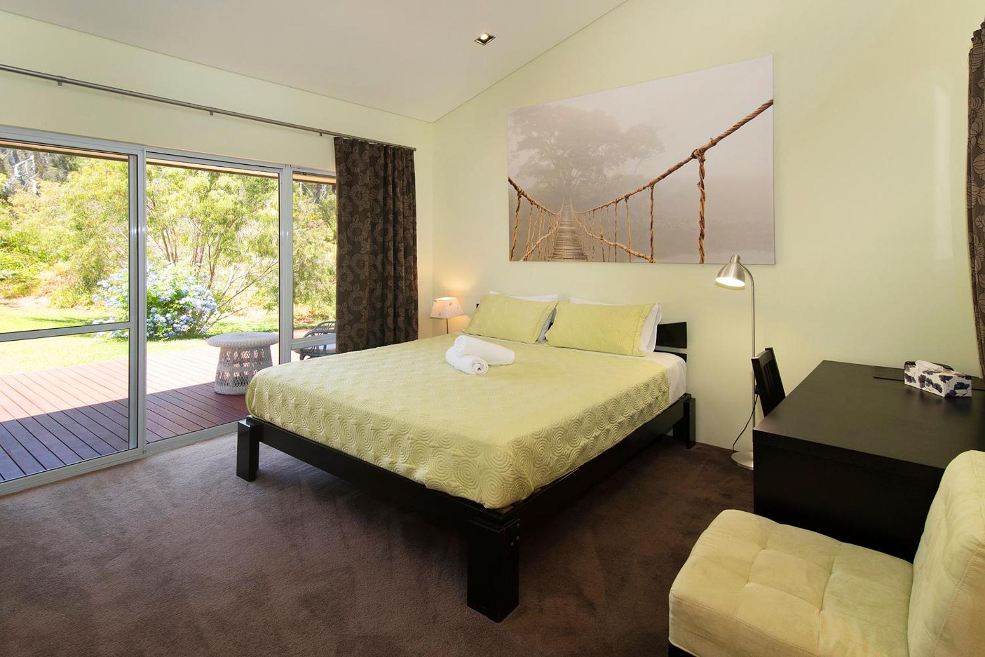 Three-Bedroom House photo 1