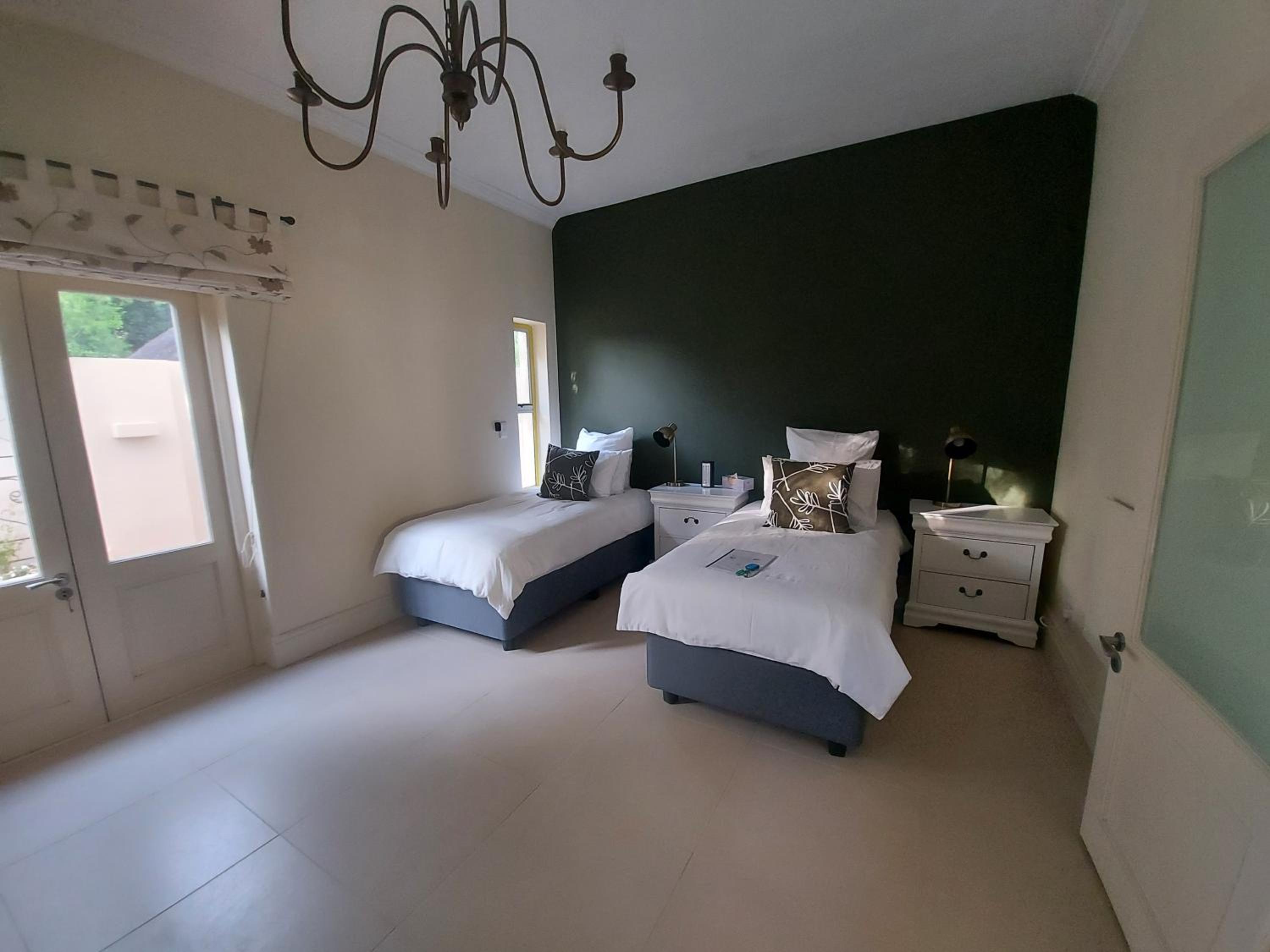 Double or Twin Room photo 2