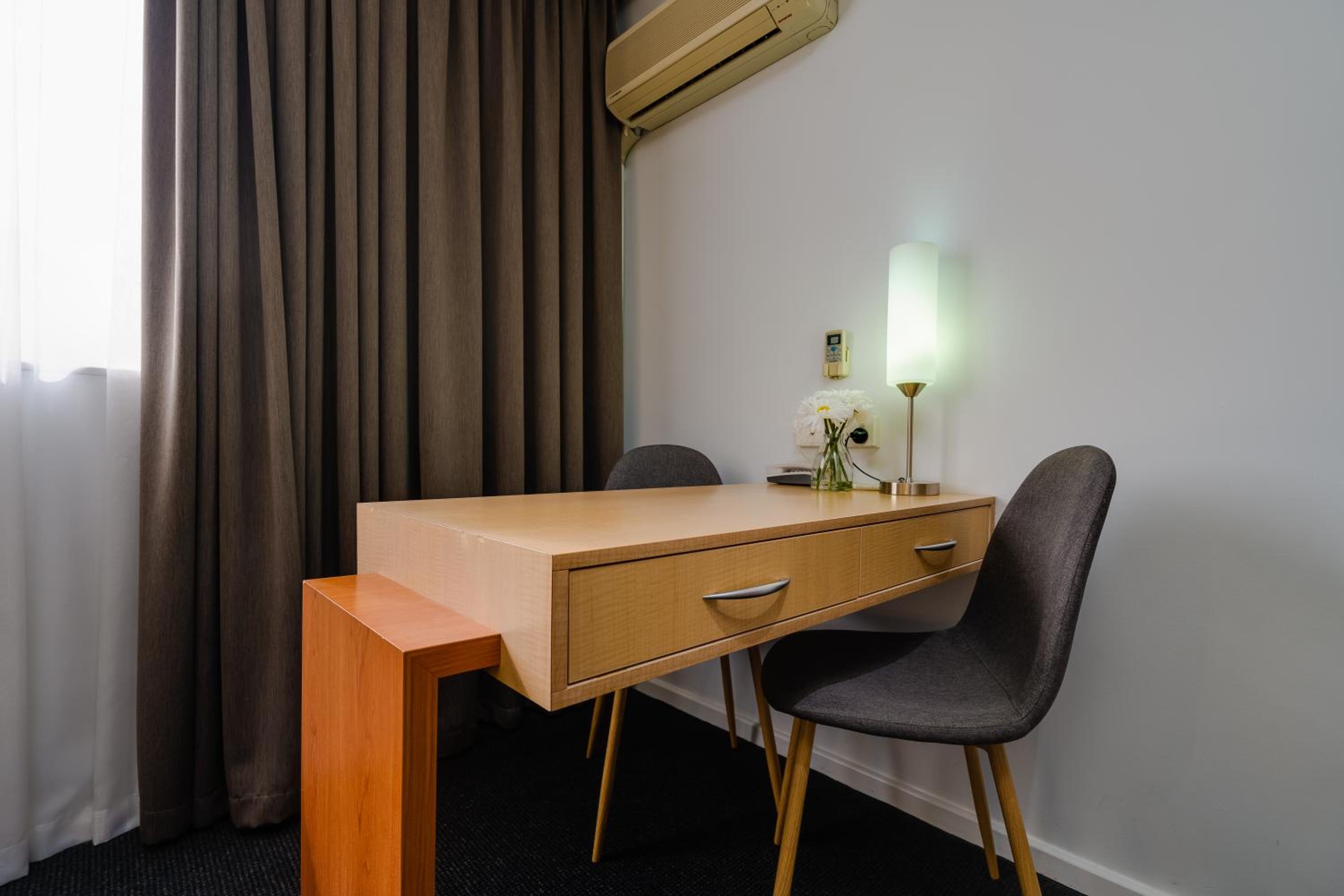 Standard Queen Room - Photo 5