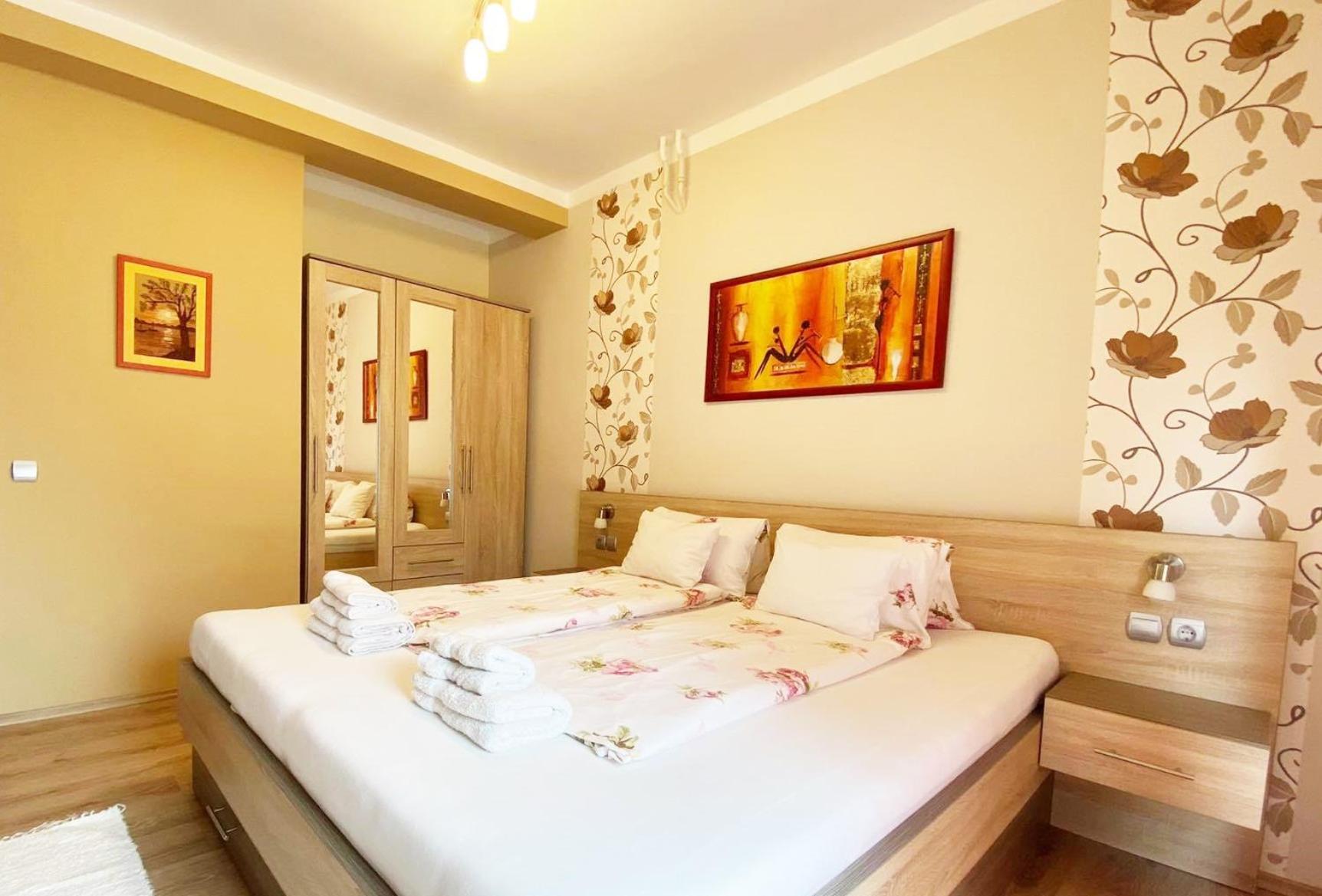One-Bedroom Apartment (2 Adults + 2 Children) photo 2