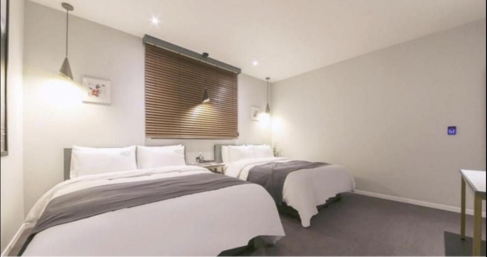 King Room with Two King Beds