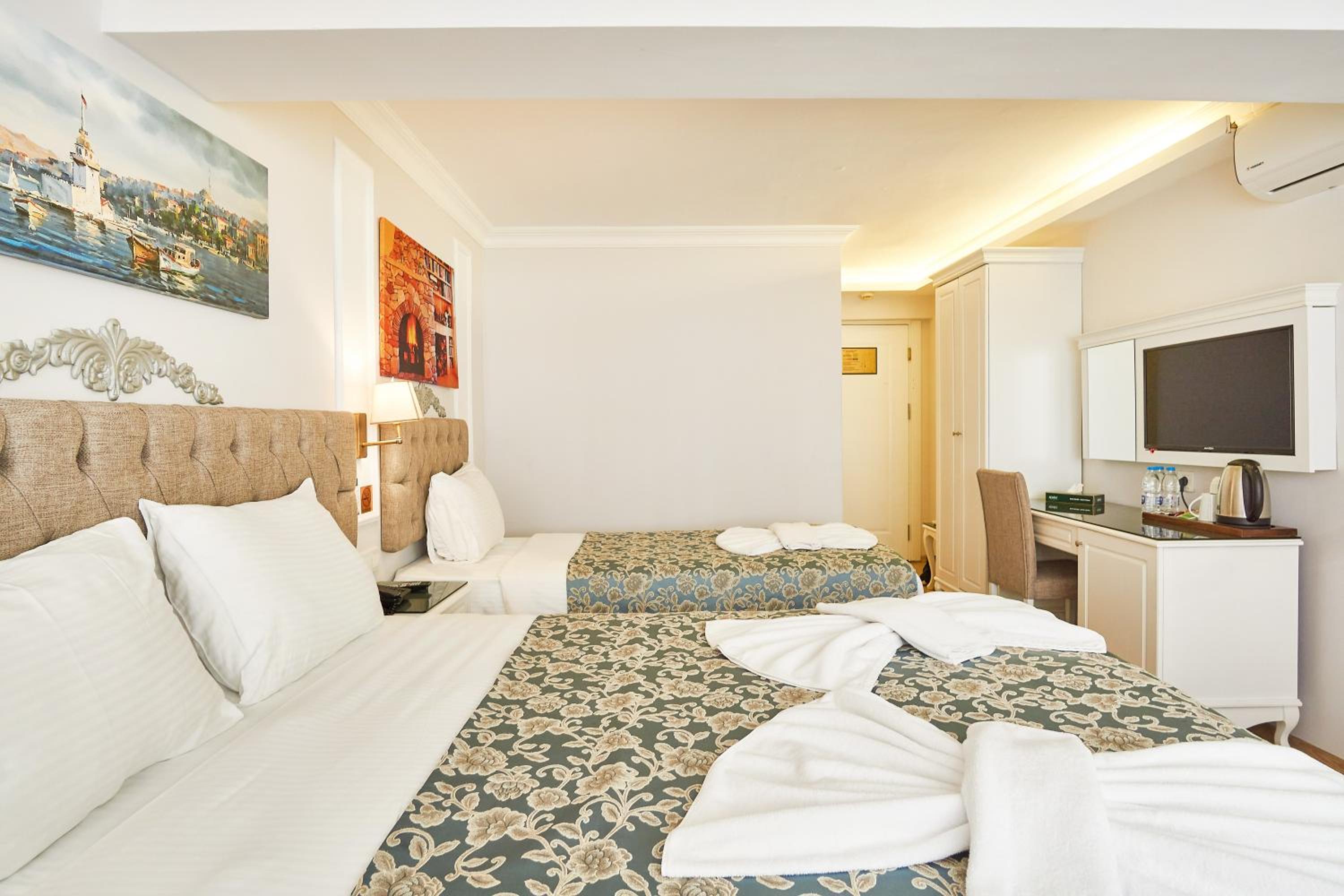 Standard Twin Room photo 2