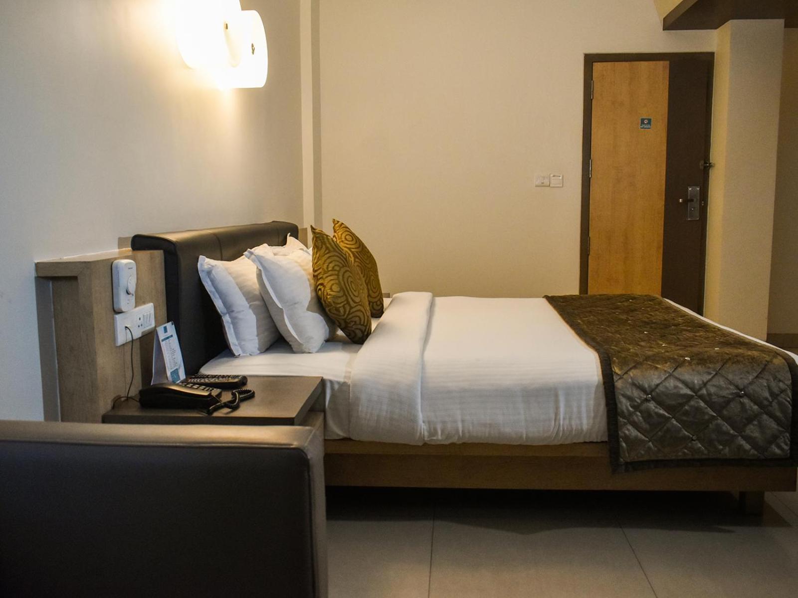 Executive Room - Photo 2