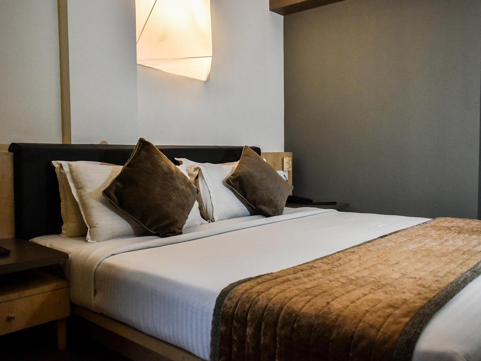 Executive Room - Photo 3