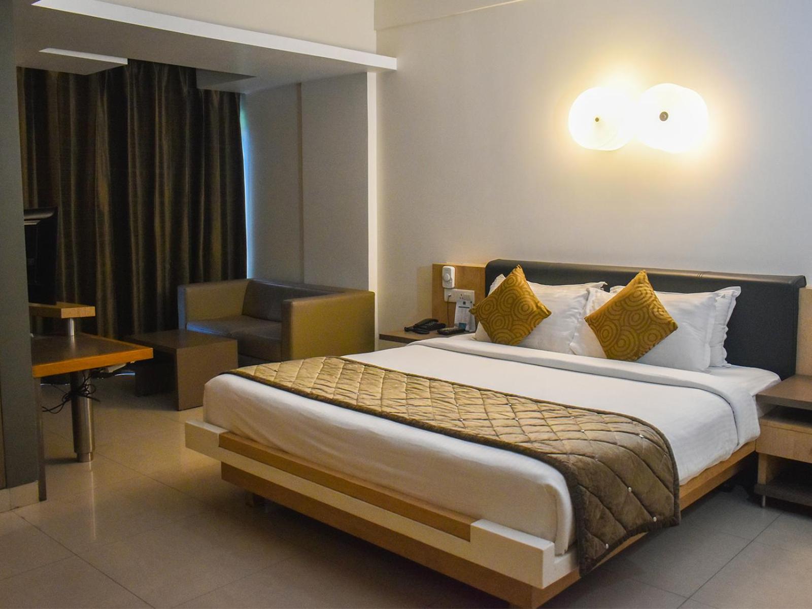 Executive Room - Photo 1