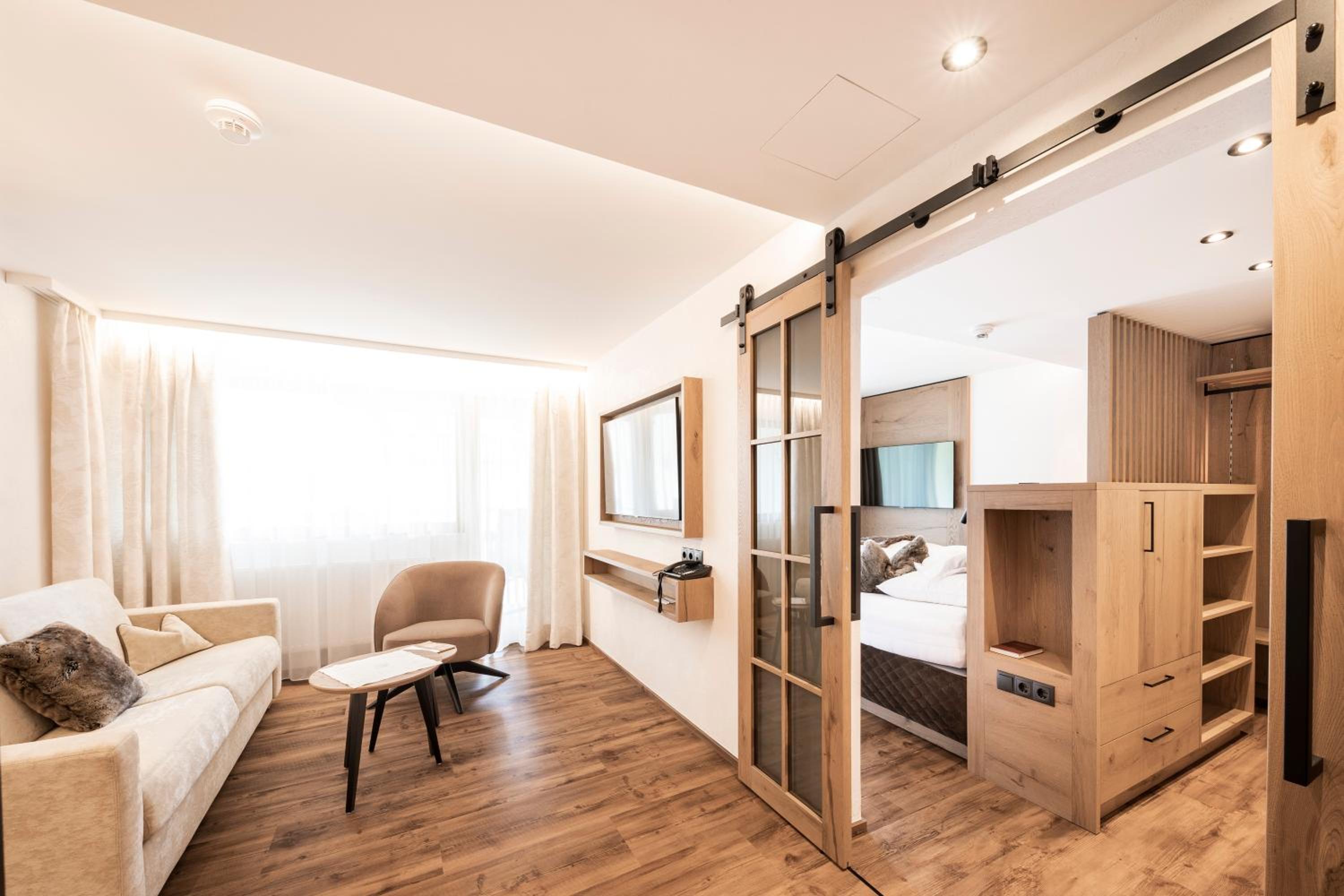 Superior Double Room - Photo 4