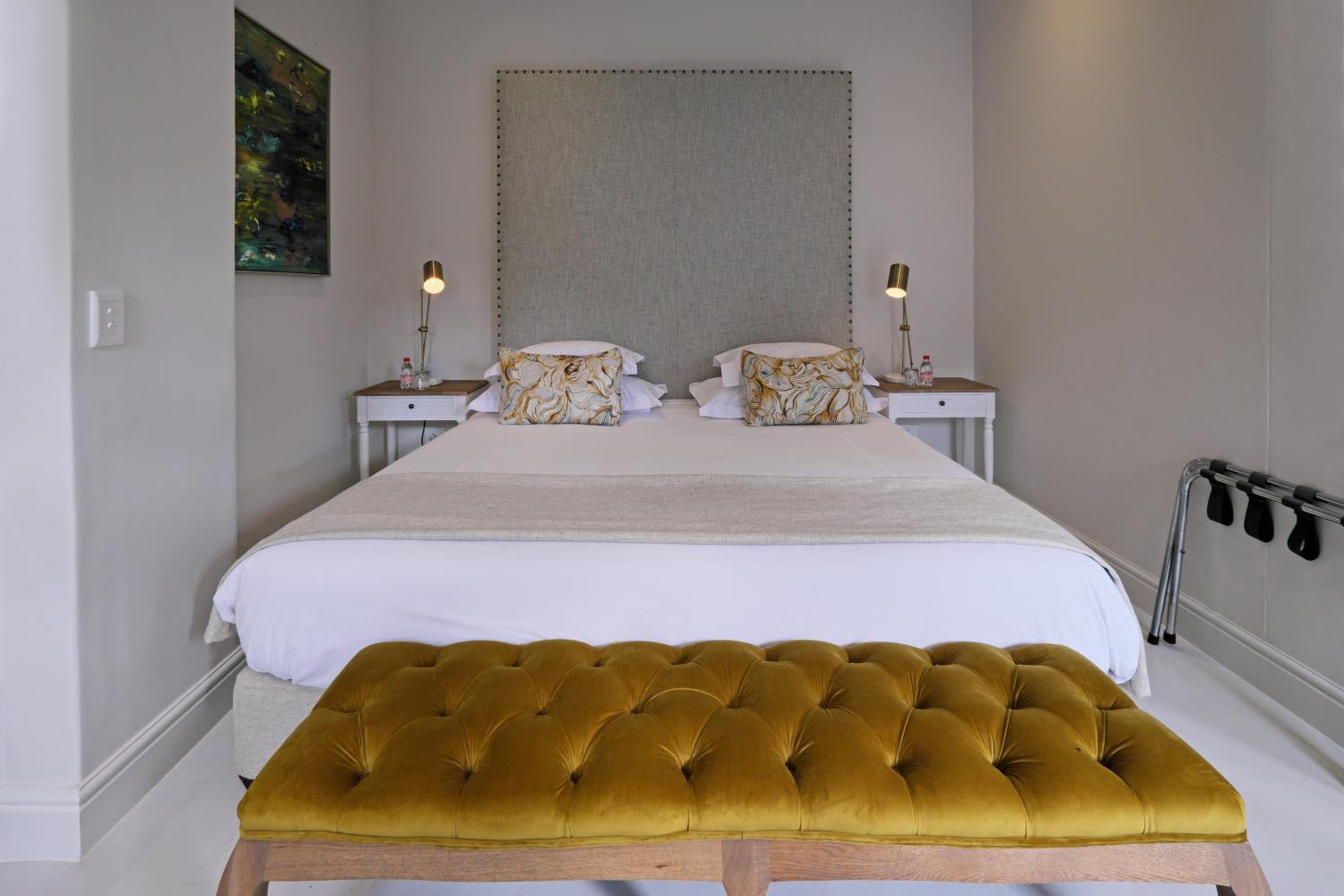 Deluxe Room - Photo 14